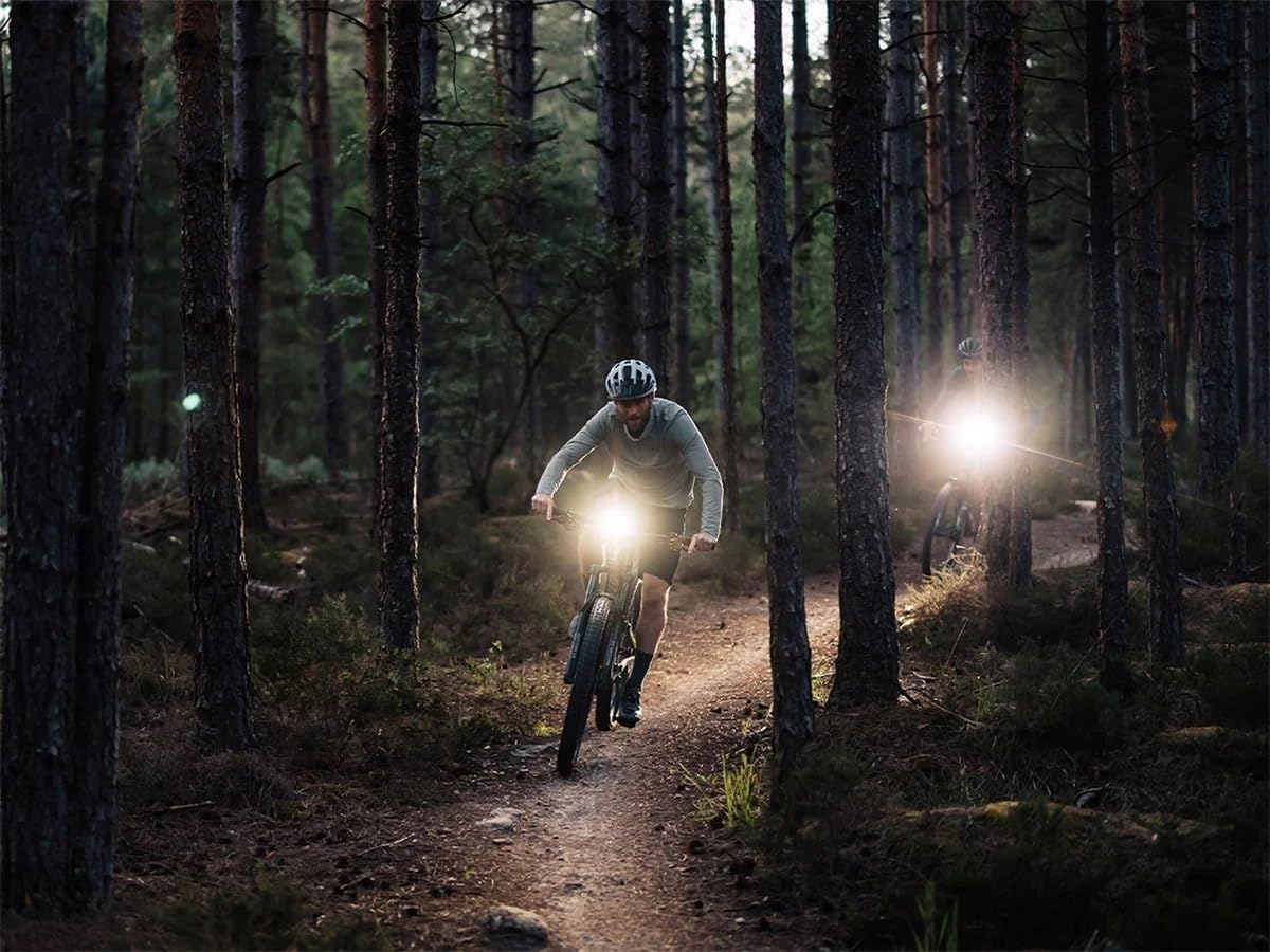 Olight Linterna frontal para bicicleta Faro RN 2000