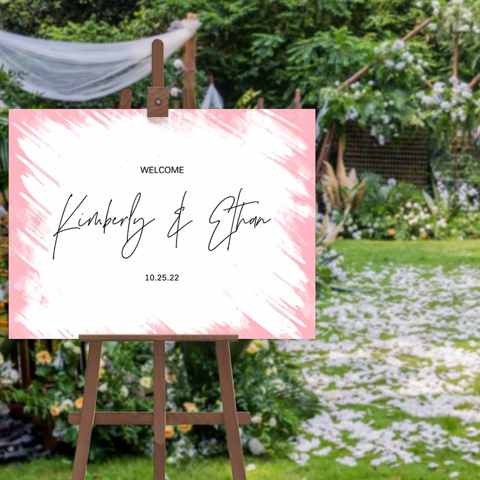 Panneau de bienvenue de mariage dans le jardin pour une cérémonie chic