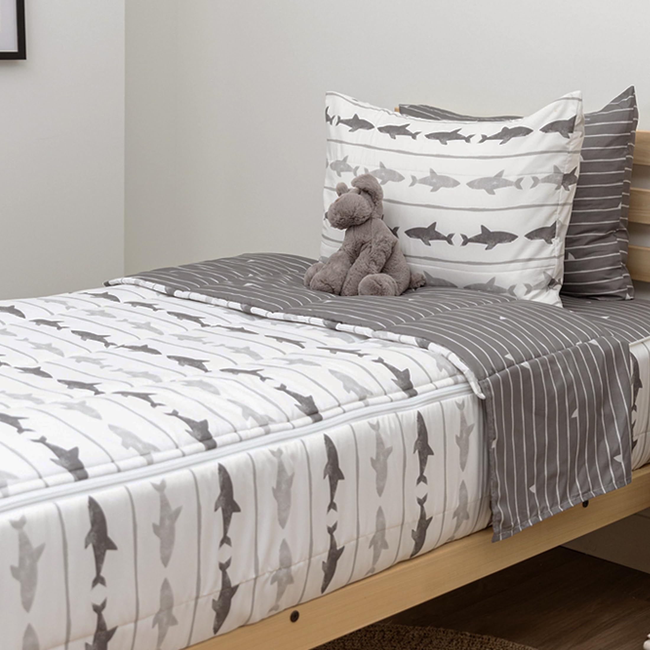 Beddy's Gray and White Shark All-in-One Zipper Bedding Set for Kids Twin