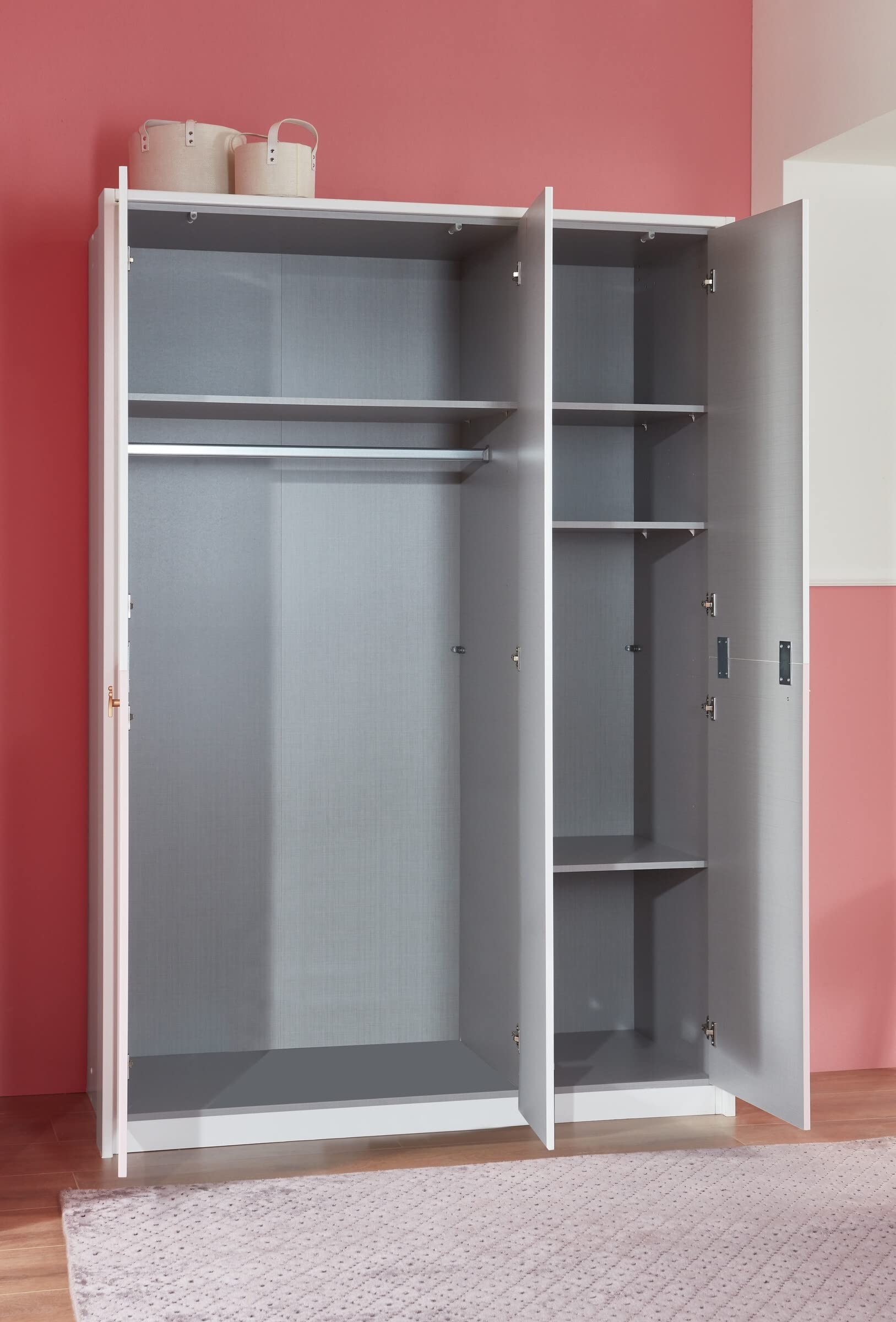 möbelando Kleiderschrank CINDY2 139x199x58 cm Weiss ABSETZUNGEN Rose