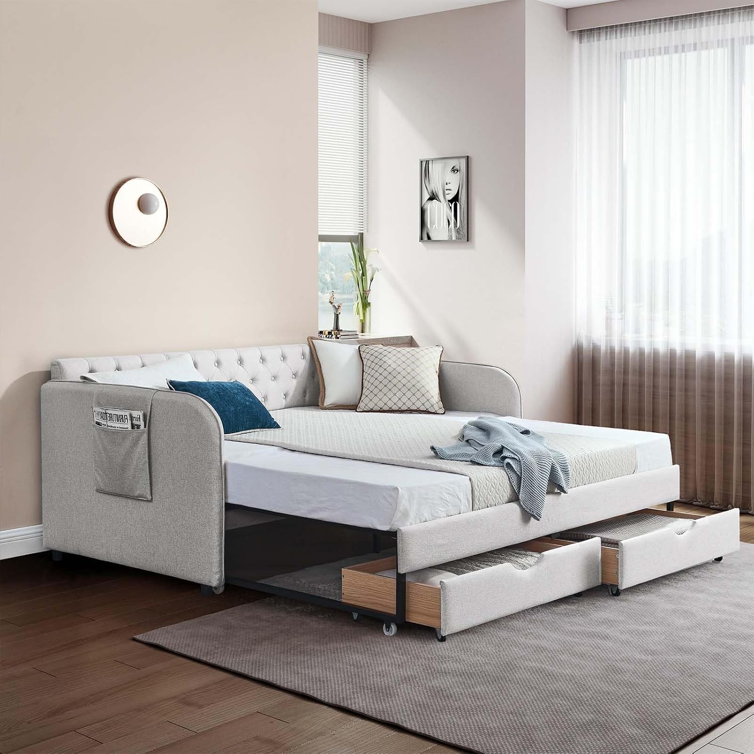 Antetek Daybed fully extended to king size