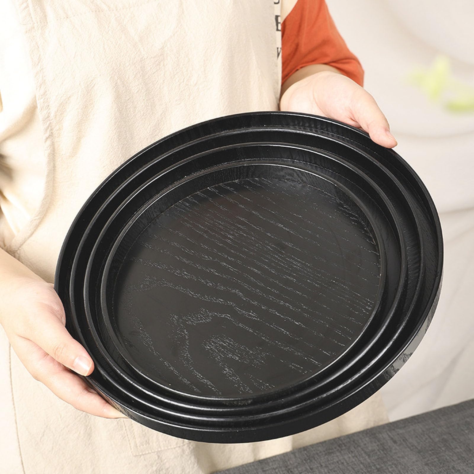 Bandeja de madera negra para servir, antideslizante, a prueba de derrames, multifuncional, redonda, para restaurantes, hogar y fiestas, y elegante accesorio de cocina