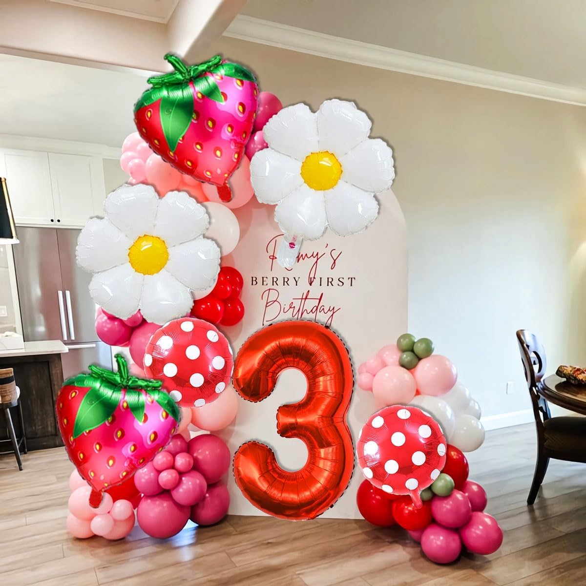 6 lanterne di carta alla fragola, decorazioni per feste a tema frutta fragola, decorazioni di compleanno, simpatici ornamenti da appendere alla fragola, decorazioni per feste, sfondo per matrimoni