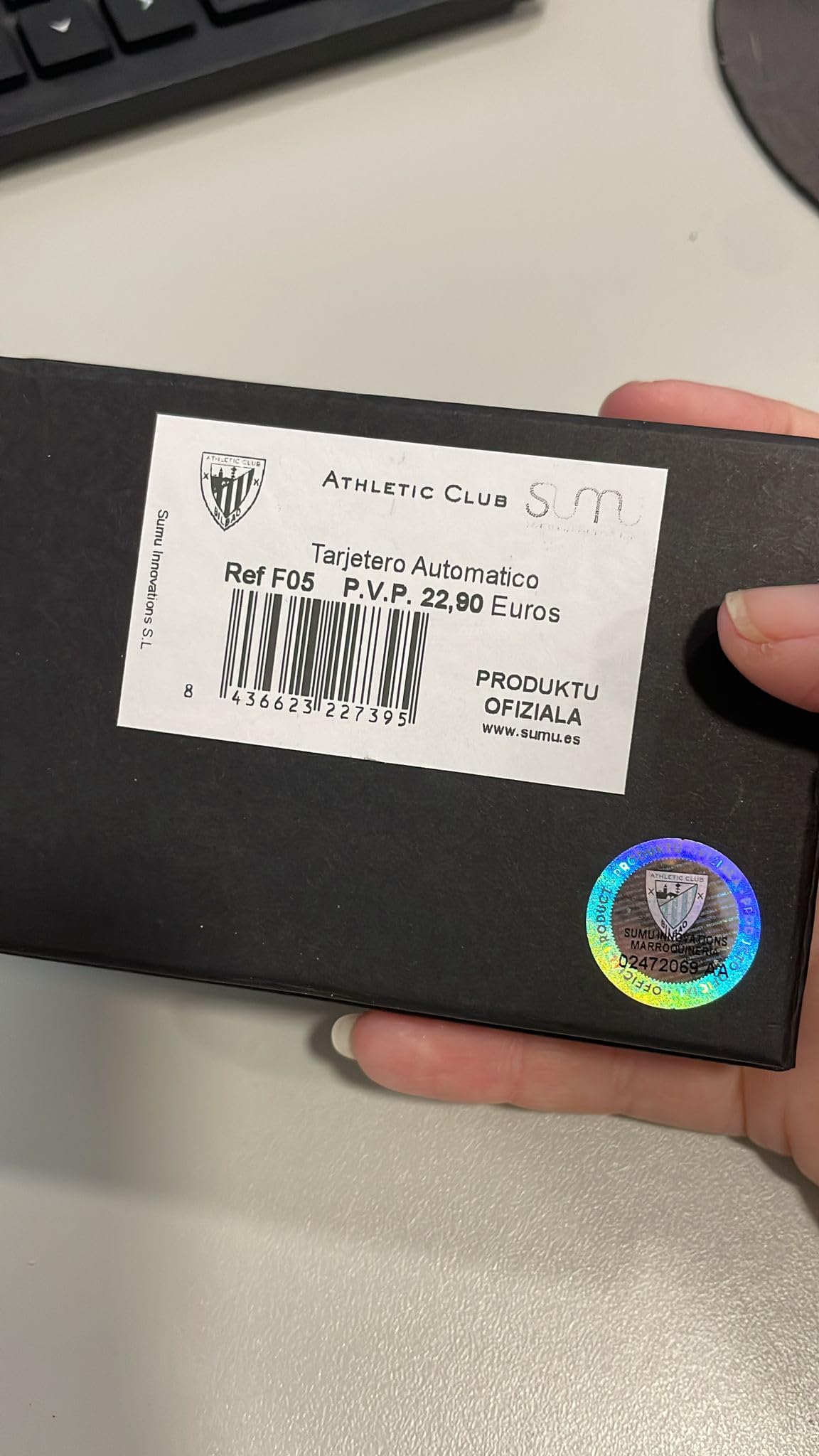 Athletic Club Tarjetero Automático de Cuero con Billetera. Producto Oficial