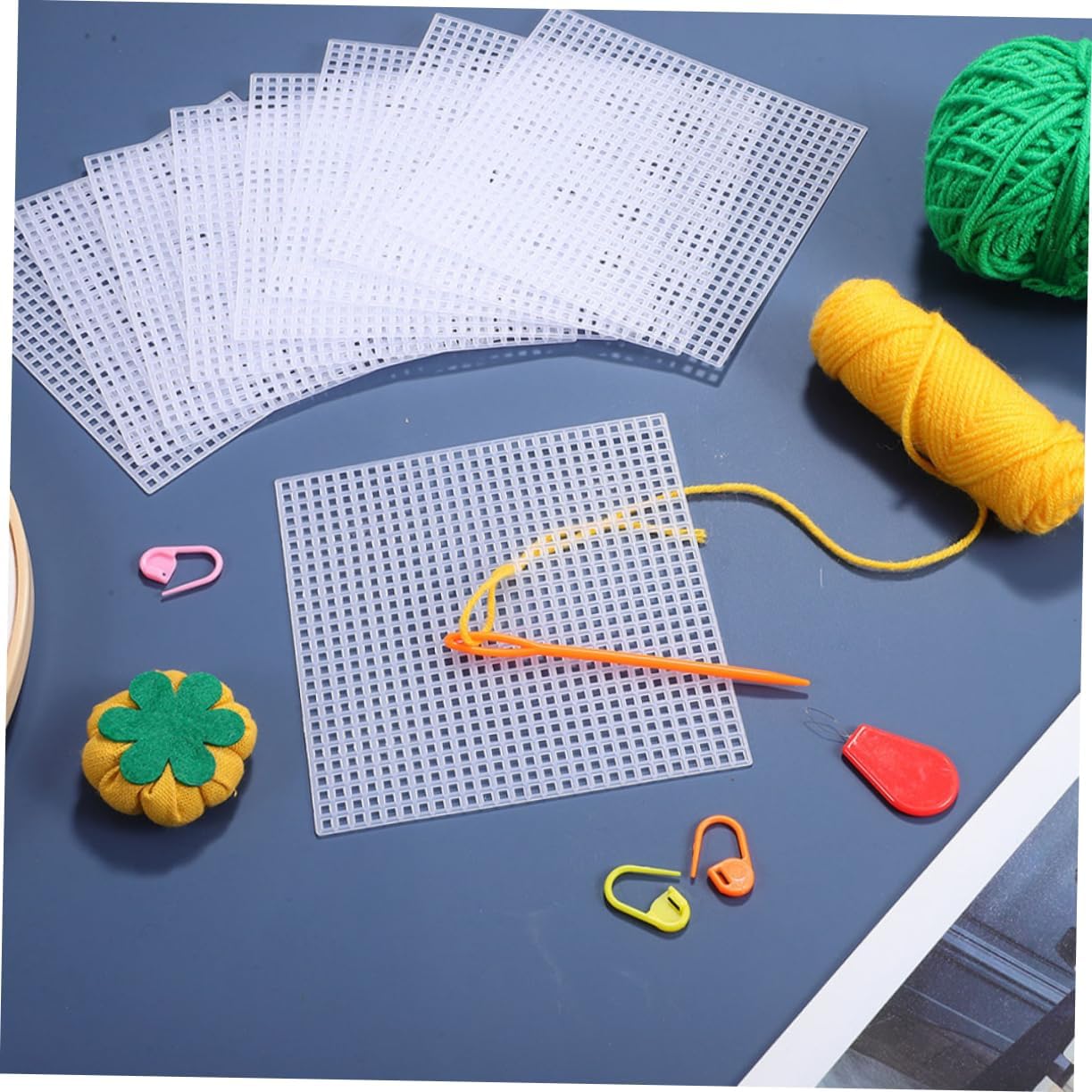 HOMSFOU 10Pcs Plastic Mesh Canvas Sheets for DIY Projects Versatile Crafting Tool for Beginners and Experts Washable and Reusable for Embroidery and Yarn Crafting