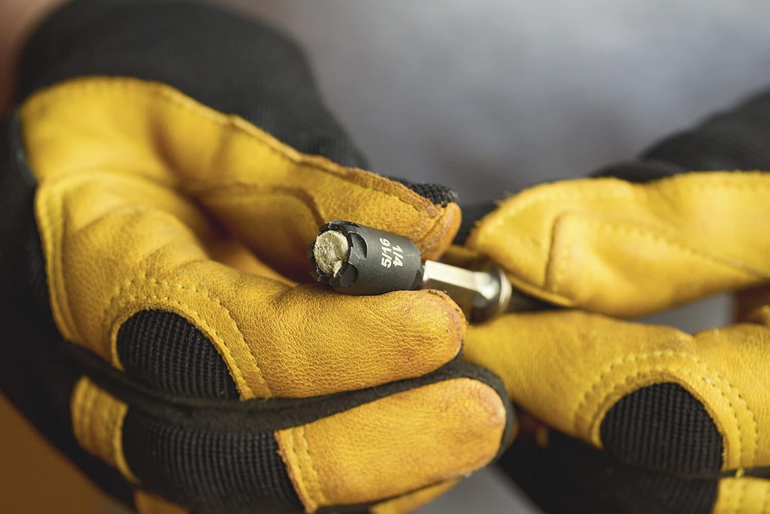 Malco MSHCST 2 in. Reversible SawTooth Hex Driver 1/4 in. and 5/16 in, Black