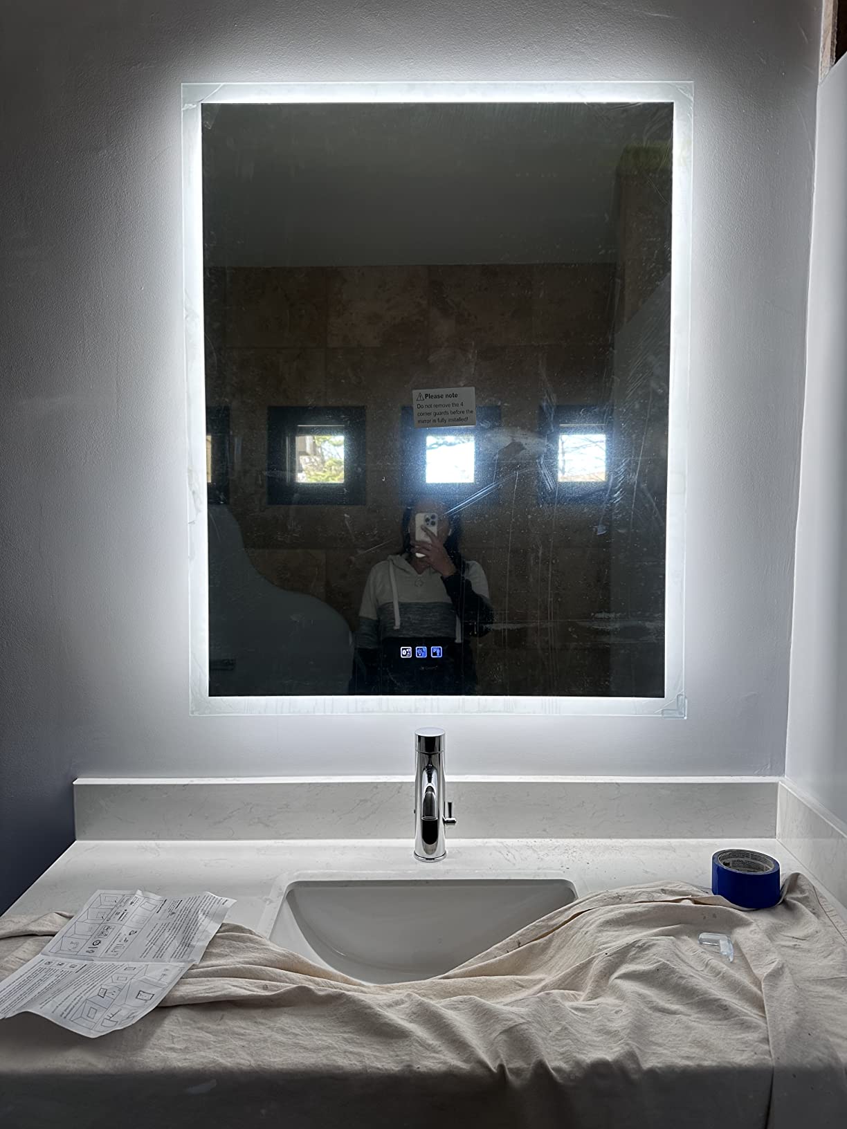 27/mo Finance GANPE 20 x 28 inch LED Bathroom Mirror with Motion