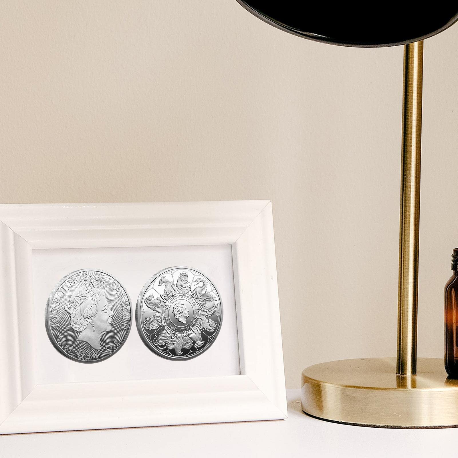 Amazon.co.jp: クイーン ジュビリー コイン, レトロ クレイブド クイーン プラチナ コイン, メダリオン クイーン記念コイン  写真付きコレクション エリザベス女王を偲ぶコイン Naluma : ファッション