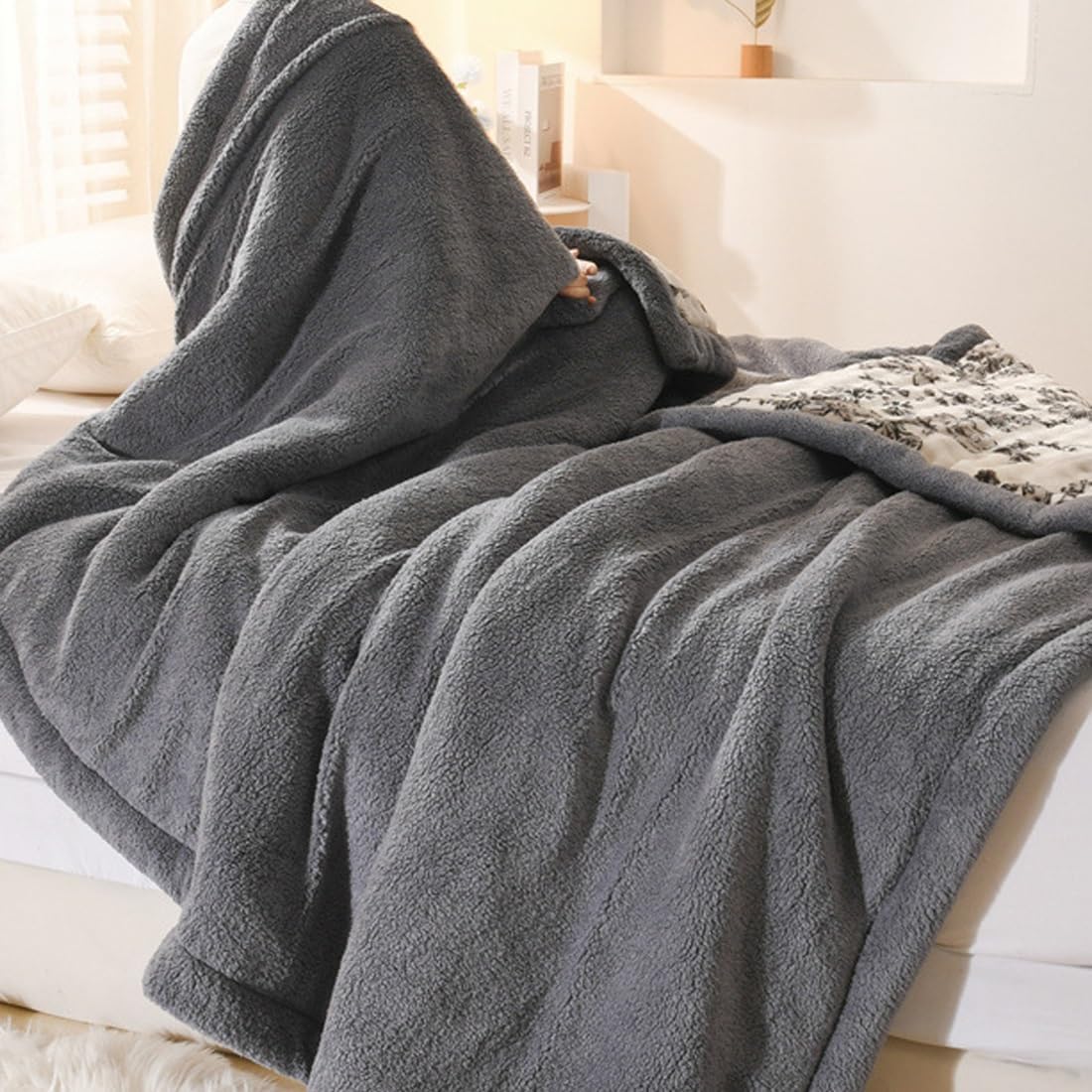 Coral Fleece Throw Blanket for Sofa, Soft Cosy Blankets for Bed, Warm Double, Twin Size Throws, for All Seasons(Gray,4.9'x6.5')