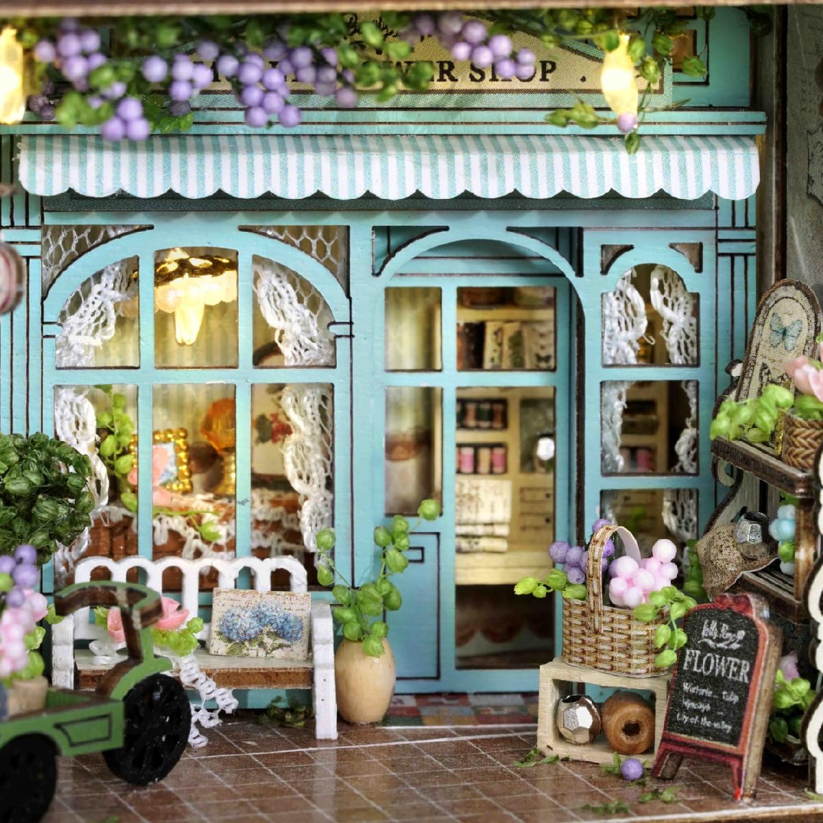 Kit de Maison Miniature CUTEROOM, Kits de Petites Maisons, Bricolage, Artisanat en Bois pour Adultes, Cadeau d'anniversaire et de Saint-Valentin pour Femmes et Filles (Forest Wonderland