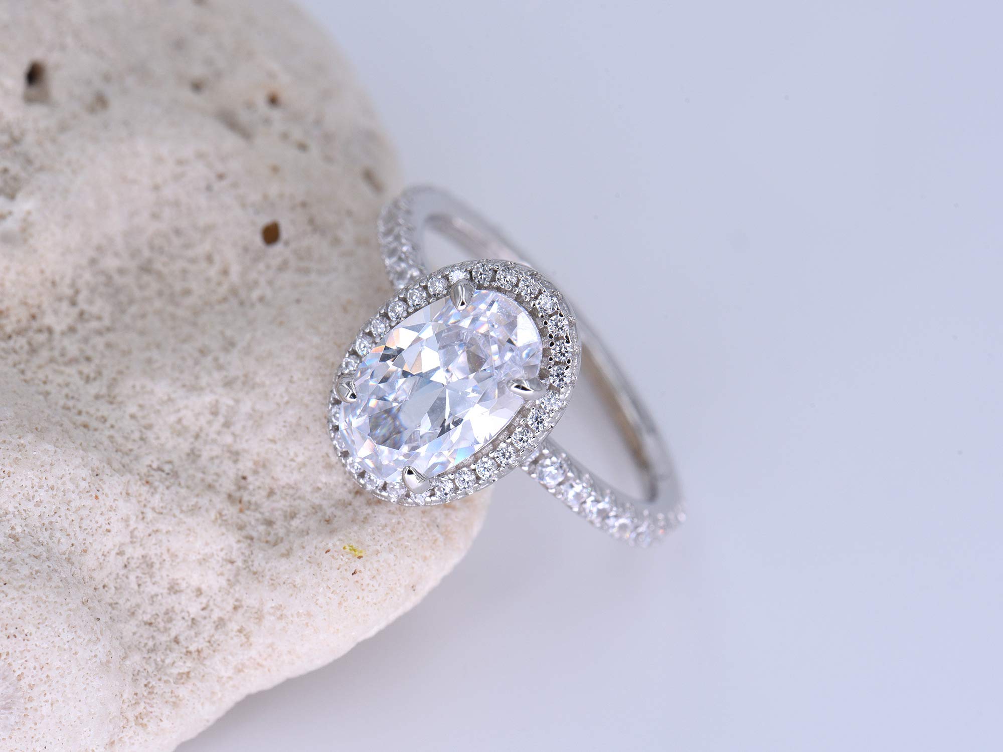 Anillo de compromiso con halo ovalado de 3 quilates con circonita cúbica en plata de ley, Oro blanco, plata esterlina, plata, Zirconia cúbica 5