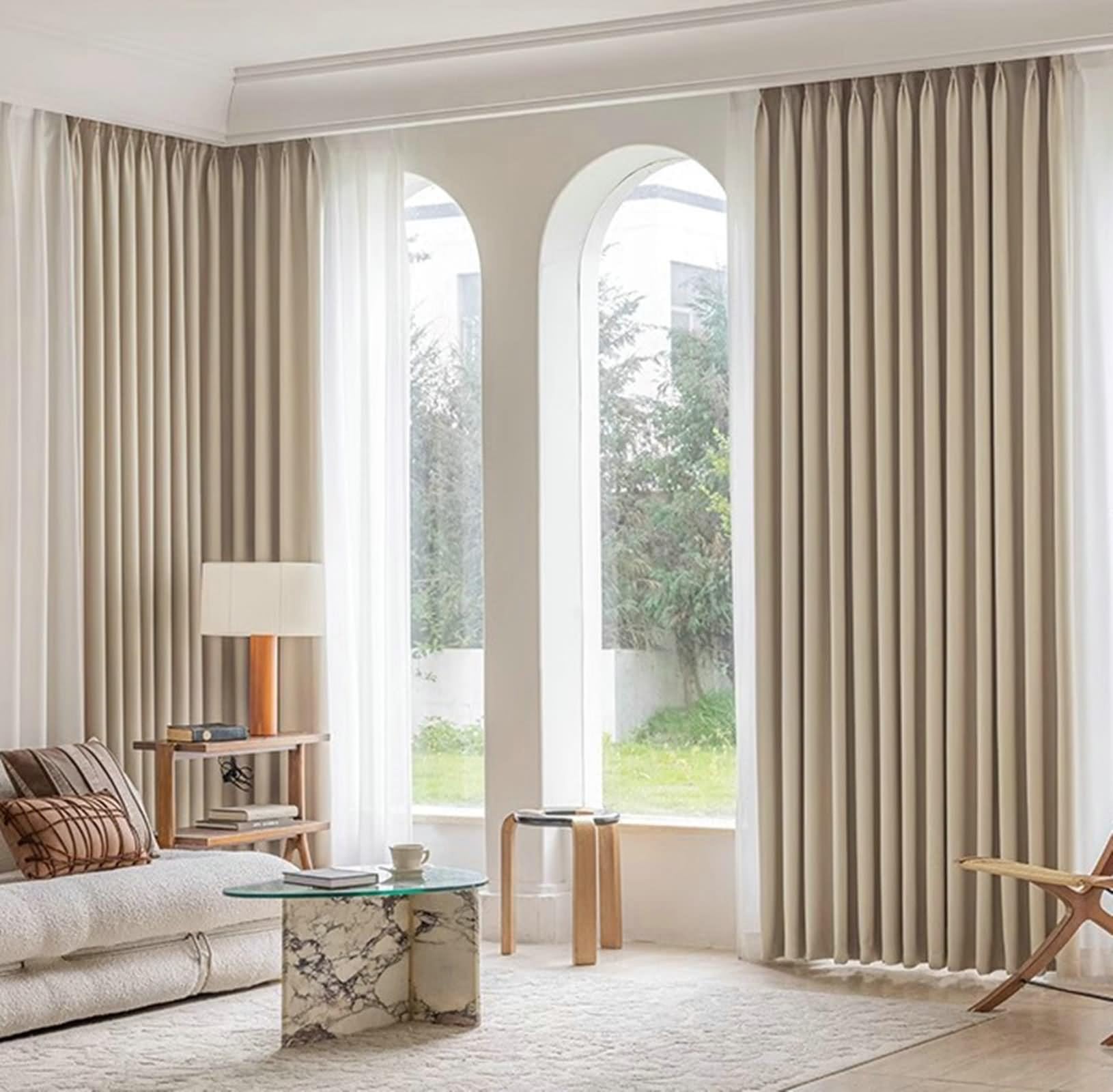Czeska zasłona zaciemniająca, zasłony okienne kremowo-beżowe jednokolorowe z teksturami szenilowymi, 2 panele 132 W x 244 l cm
