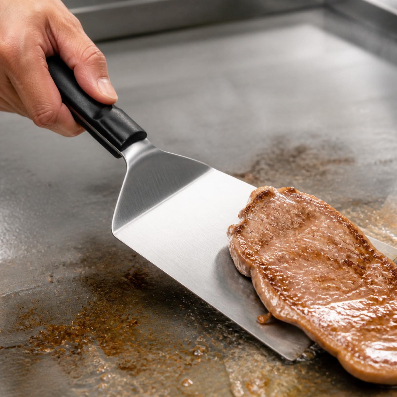 Grillwender Set aus Edel mit Perforierter Und Solider Klinge für die Teppanyaki Platte Zum Wenden Schaben Und Abtropfen von Speisen für Camping Und Barbecue Im Freien