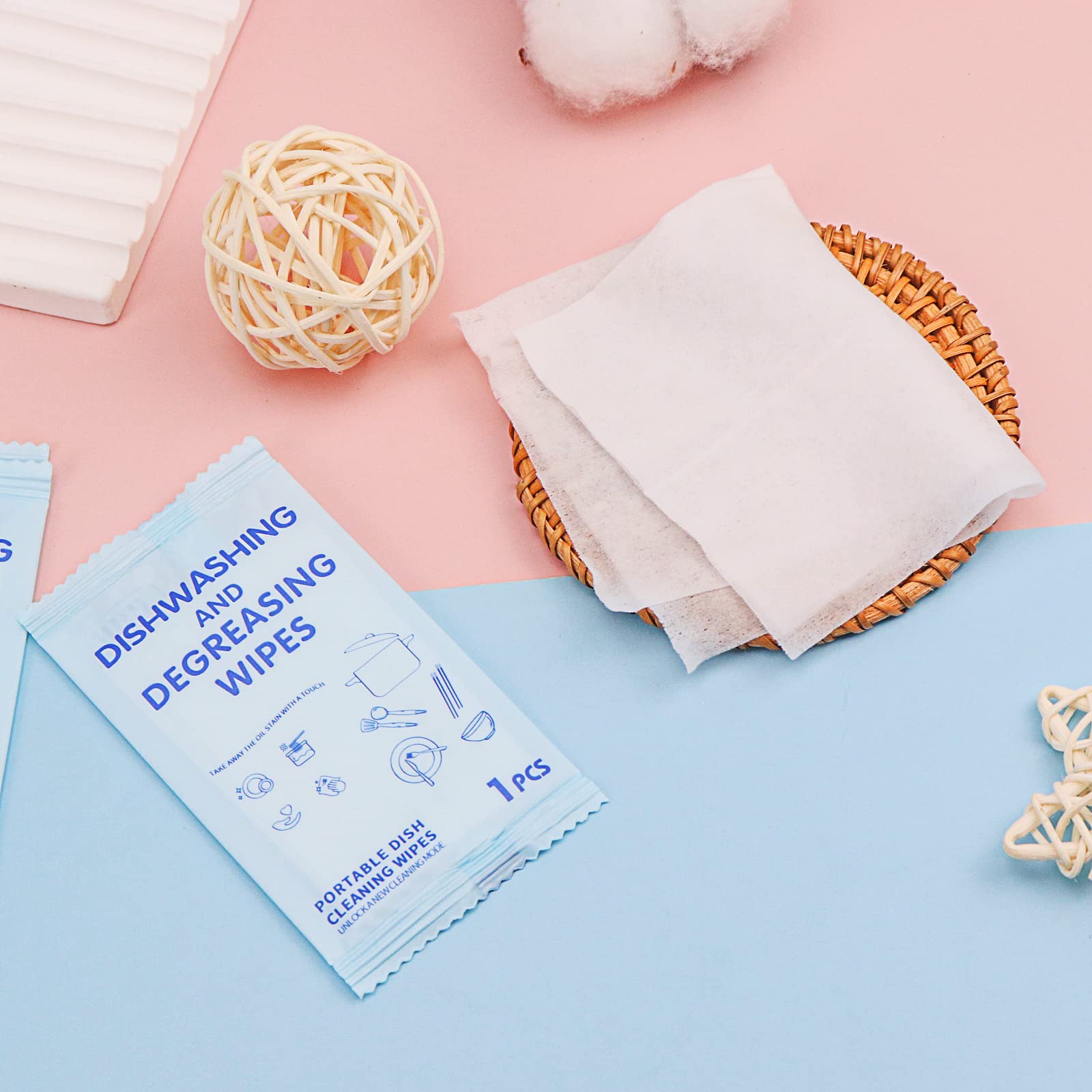 Lot de 100 lingettes jetables emballées individuellement, nettoyage rapide, facile à transporter pour le voyage, le camping, le travail en famille