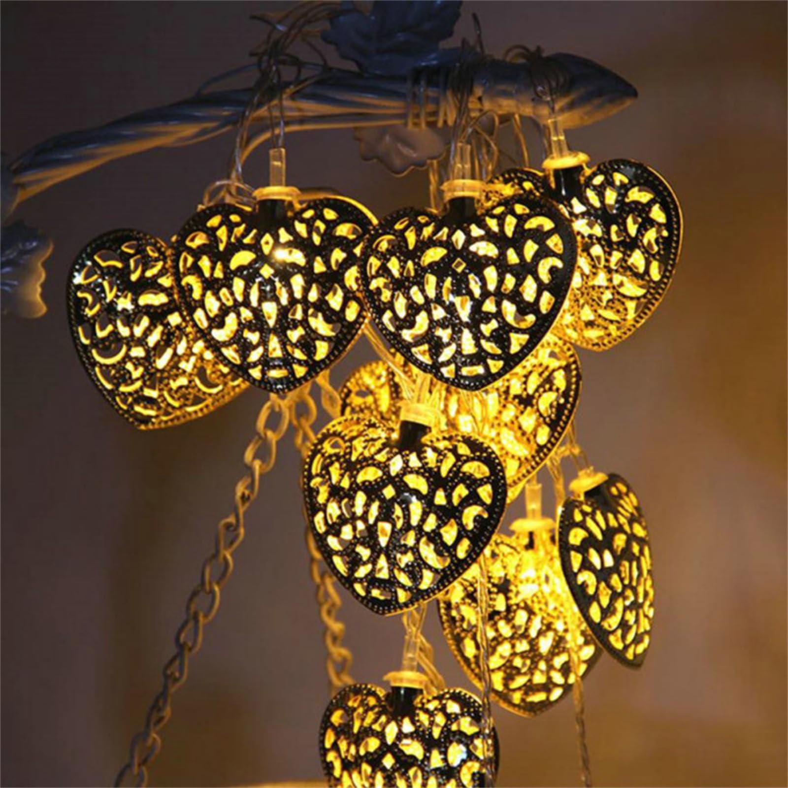 Hollow Heart Shape String Lights 5ft 10LED, Metal Retro Heart Lights String Battery Powered LED Fairy Lights for Valentine's Day Holiday Christmas Wedding Party Home Indoor Outdoor Decoration (Gold)