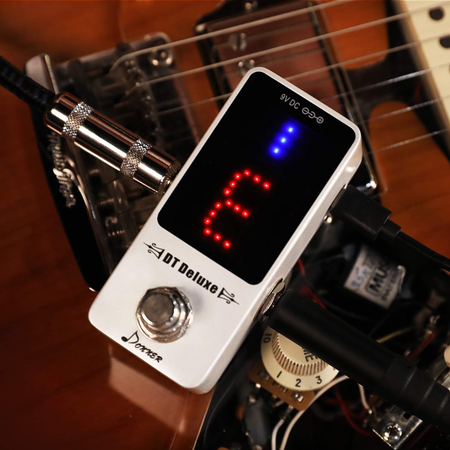 Donner Pedale Accordatore, DT Deluxe Accordatore Cromatico per Chitarra per Chitarra Elettrica e Basso, Precisione ±1 Cent, Alimentazione USB o 9V, True Bypass