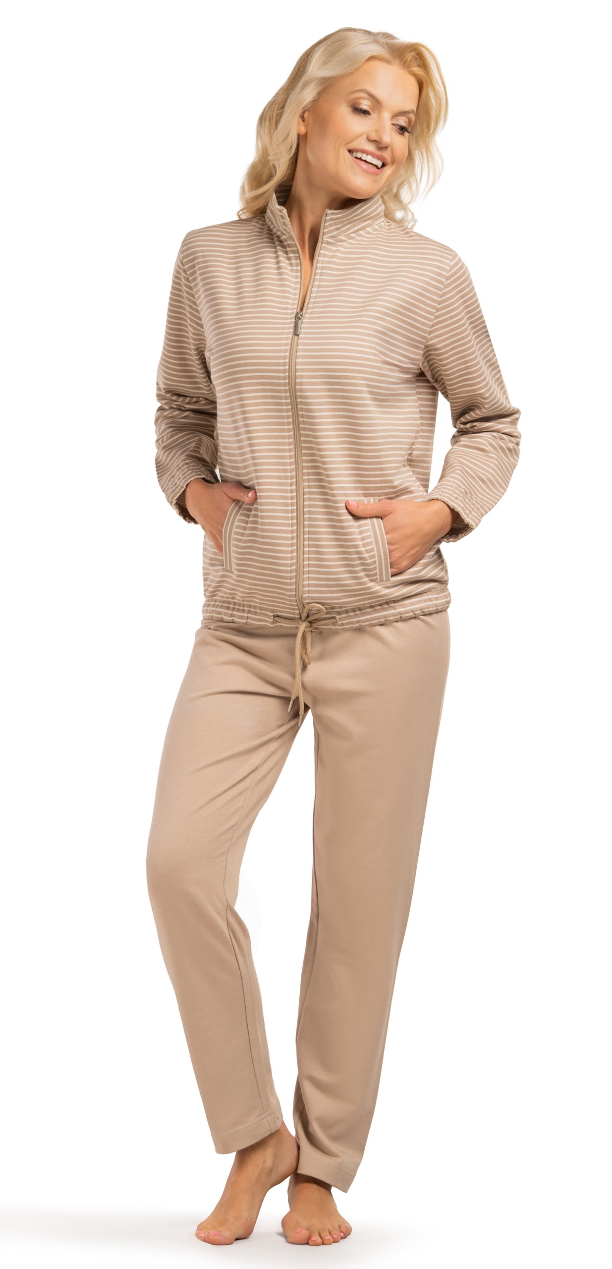 Consult-Tex Damen Langarm Hausanzug aus 100% Baumwolle-Fleece Qualität. Oberteil mit Reißverschlus und abgesteppten Bündchen. Hose mit dehnbarem Bund und Kordelzug. Attraktives Ringel-Dessin