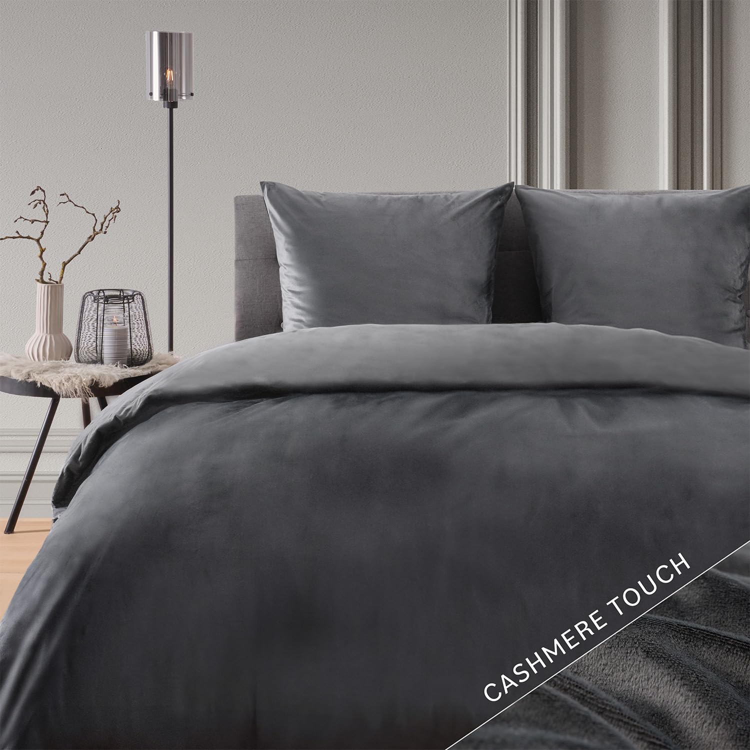 Blumtal Winterbettwäsche 135x200 cm Cashmere-Touch Plüsch – Flauschiges Mikrofaser-Set, Oeko-TEX Zertifiziert, 1 Deckenbezug + 1 Kissenbezug 80x80 cm – Anthrazit