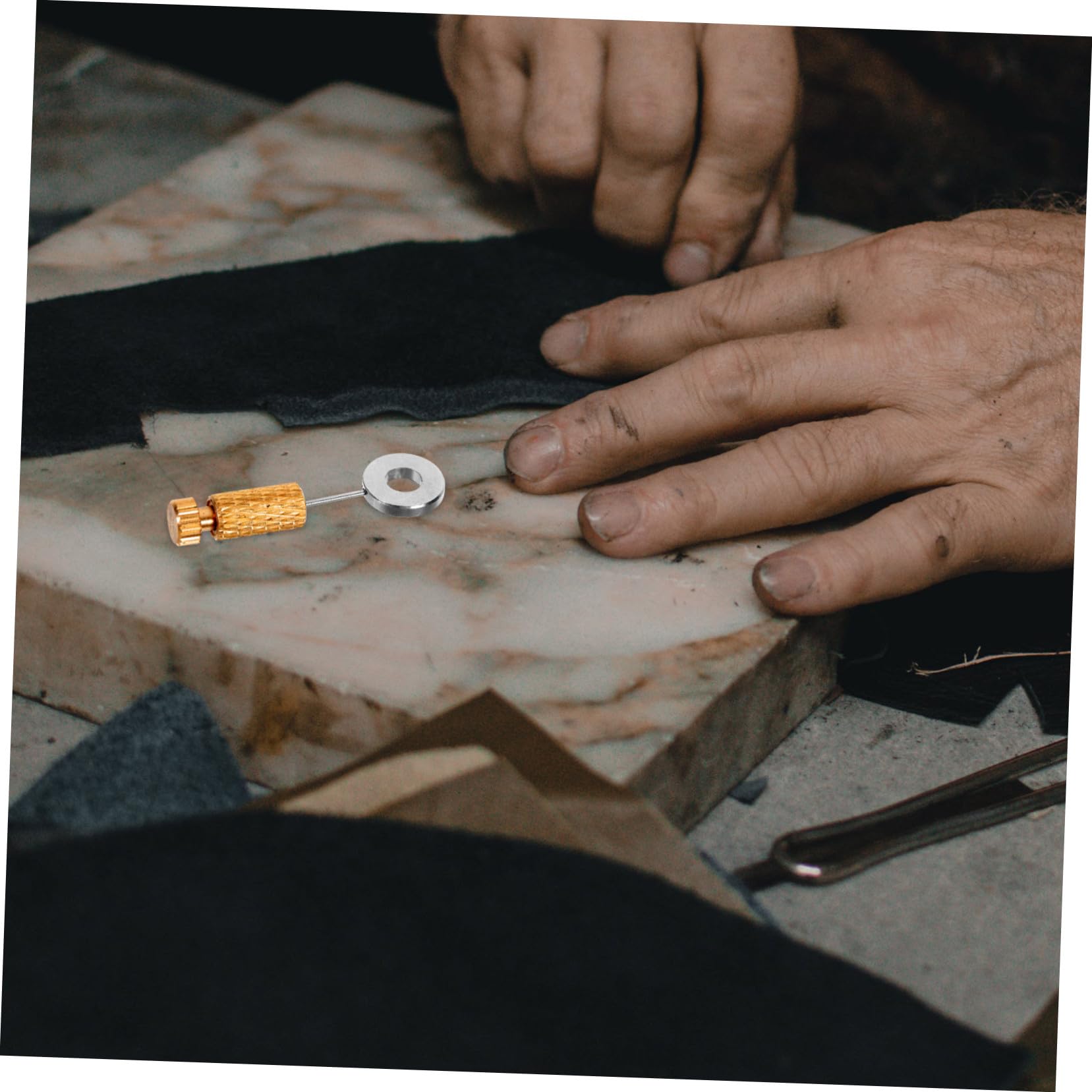 NUOBESTY 32 Teiliges Leder-nadeln aus Messing und Edelstahl Langlebige Positioniernadeln für Präzises Nähen und Fixieren von Leder Rostfrei für Professionelles Lederhandwerk und DIY