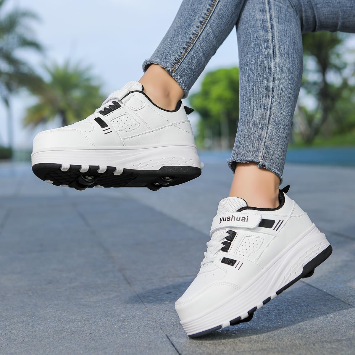 Scarpe con Rotelle per Bambini e Bambine Sneakers Sportive con 4 Ruote Retrattili Pattini da Skateboard Scarpe da Ginnastica Unisex per Esterno Taglie 32-40
