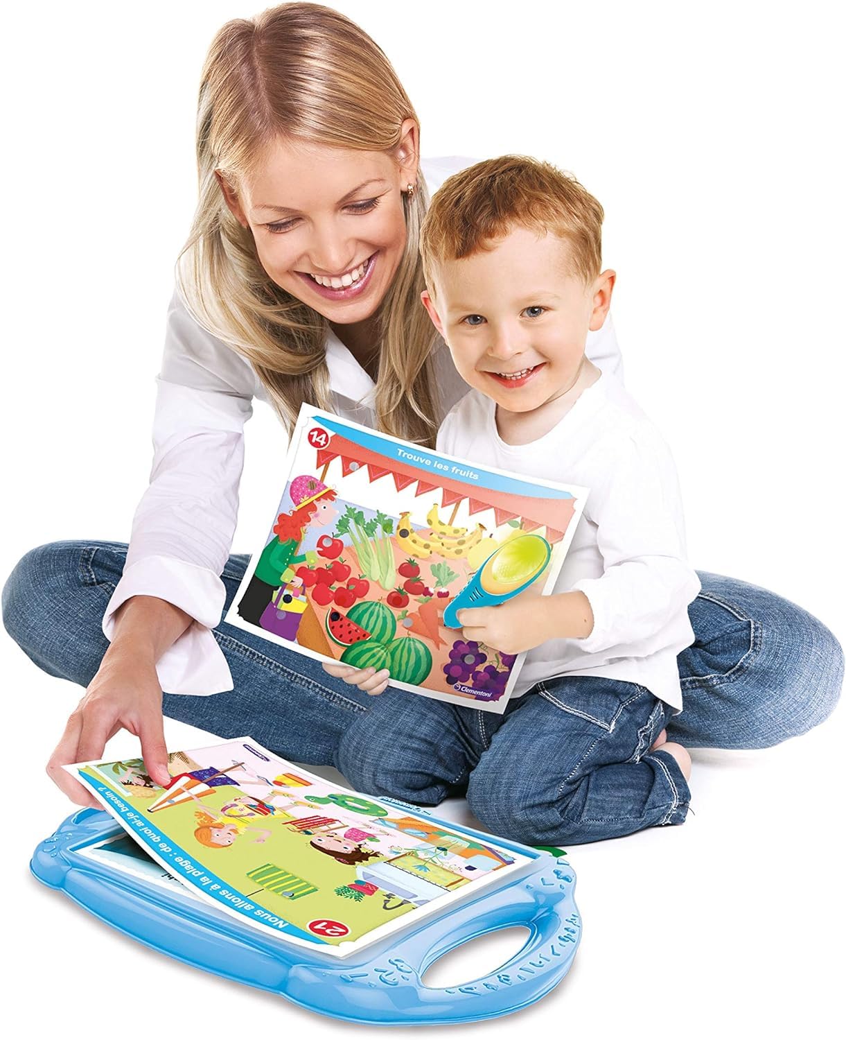 Clementoni - 52300 - Mon Premier Jeu Petit Savant - Jeu Educatif - pour Enfants à partir de 2 Ans et Plus - Tablette avec Stylo Interactif et 24 Fiches d'Activités - Sons et Lumières