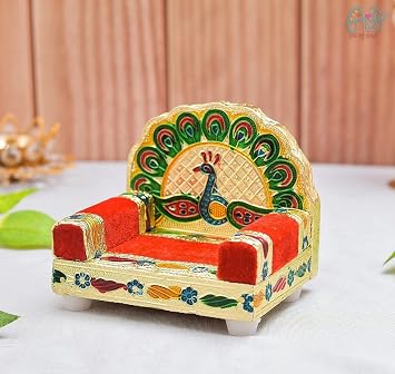 Wooden Singhasan for Laddu Gopal Handcrafted Krishna Ladoo Gopal/Laddu Bal Gopal Sinhasan with Intricate Design - Perfect for Pooja Mandir and Krishna Sofa Asan 12 * 12 * 8CM Size 0-3
