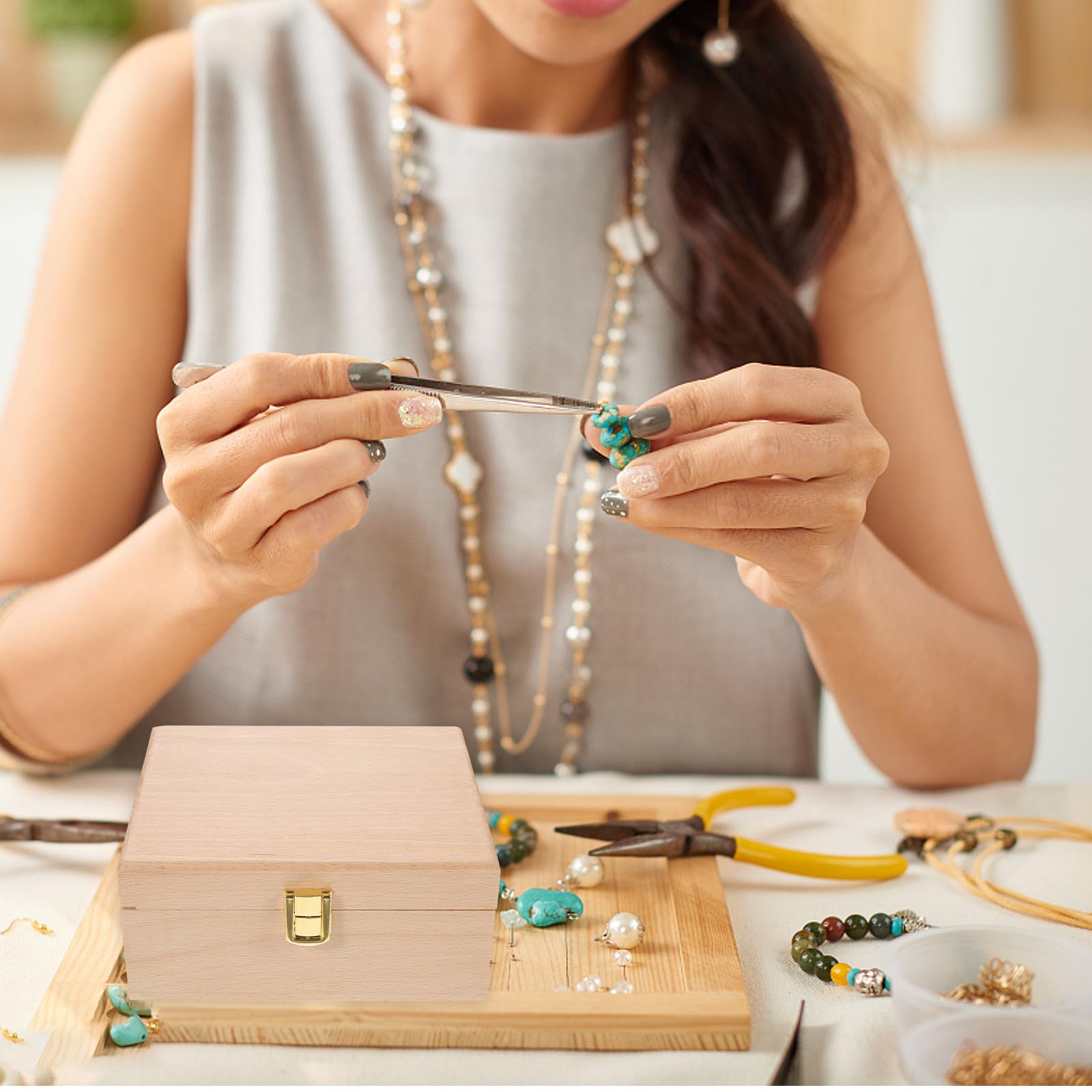 Supvox Kleine Holzkiste als Schmuckaufbewahrungsbox mit Feiner Politur Praktische Geschenkverpackung für Schmuck und Zigarren im Zuhause