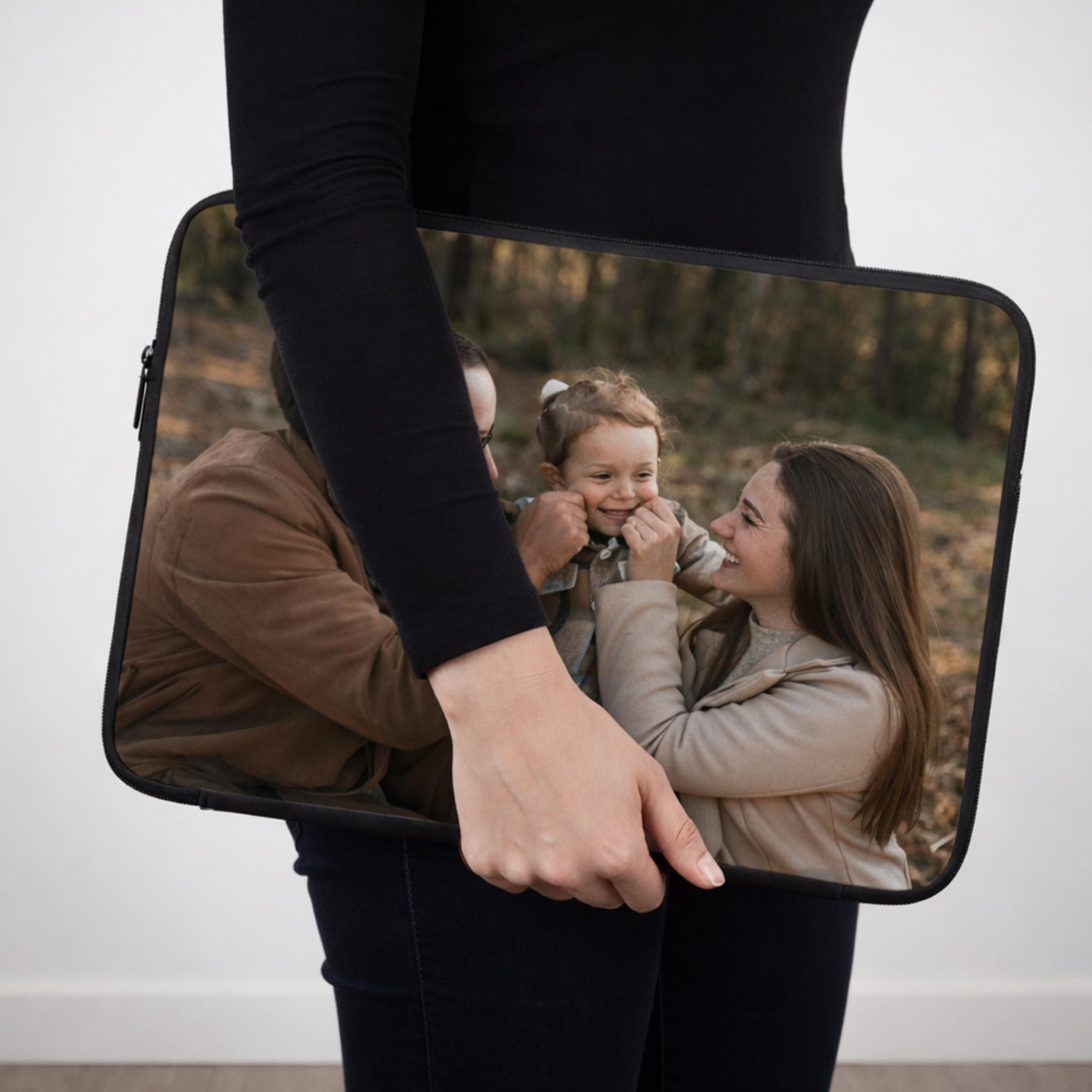 PhotoFancy® – Personalisierte Laptoptasche mit Foto bedrucken – Neopren Notebook Hülle selbst gestalten – Laptop Sleeve in 3 Größen