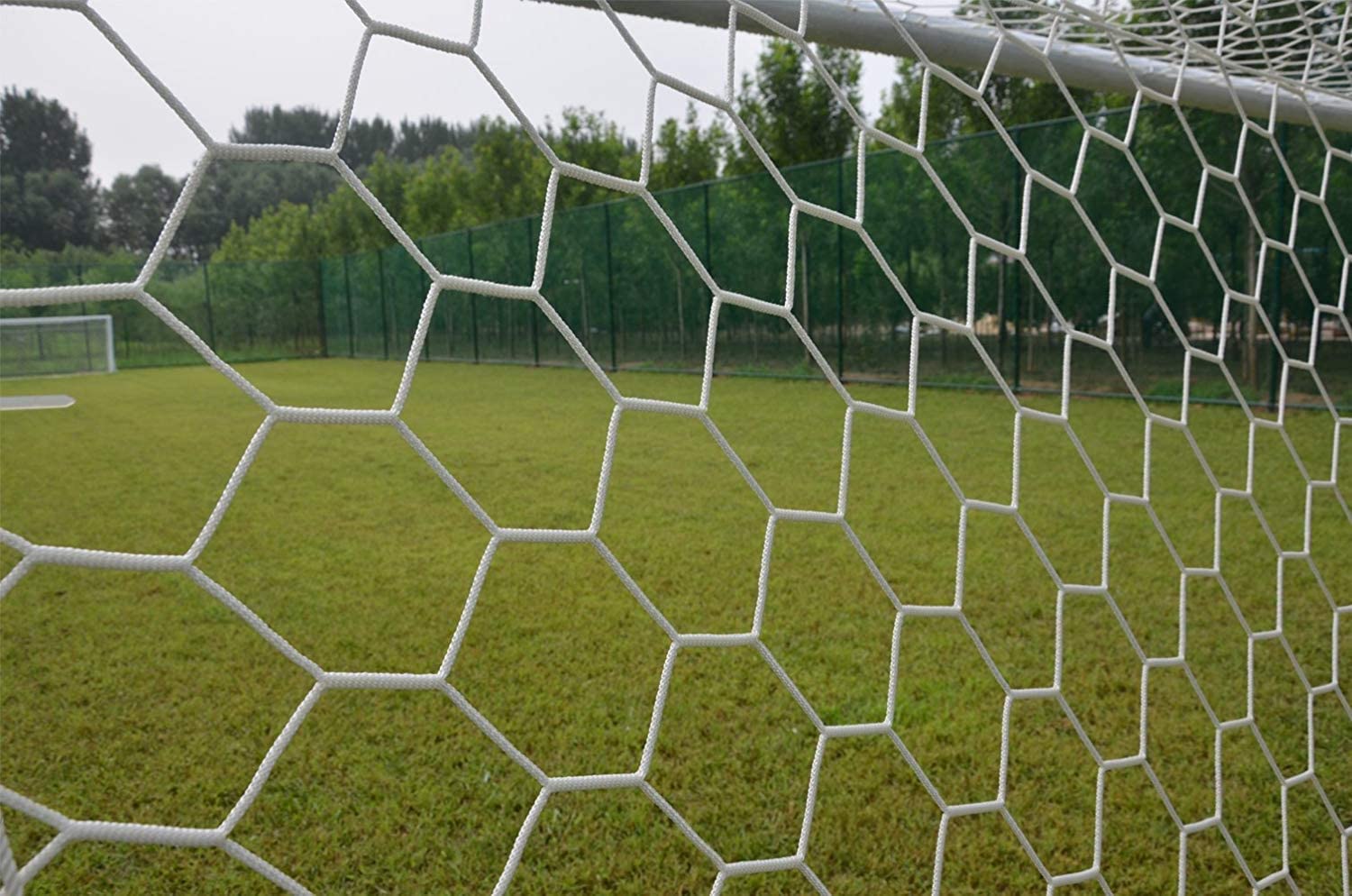 Aoneky Red para Portería de Fútbol de Poliéster - 3×2m/3.6×1.8m/5.5×2.1m/7.3×2.4m, Cuerda de 4mm de Diámetro, Red Portátil de Reemplazo para Formación Práctica Entrenamiento Partido, Blanco, Sin Marco