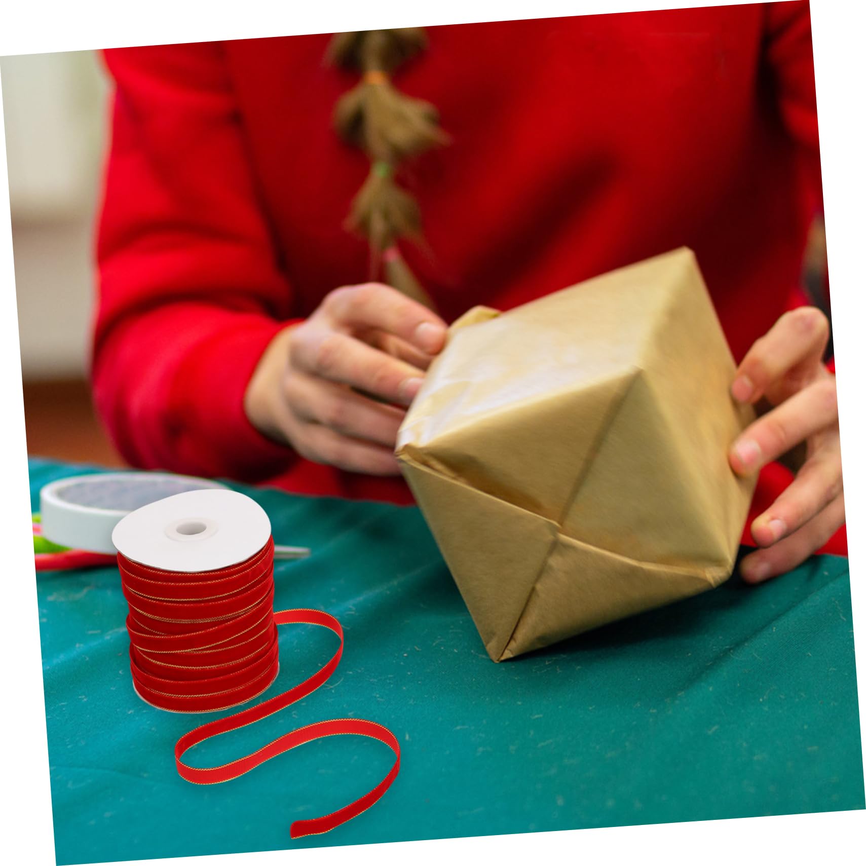 VILLCASE 4 Rollen Samtgürtel seidenband ribbon weihnachtsgeschenke für stoffbänder tannenbaum fertig geschmückt Geschenkband weihnachtsbanddekoration Weihnachtsbogenband rotes Velourband