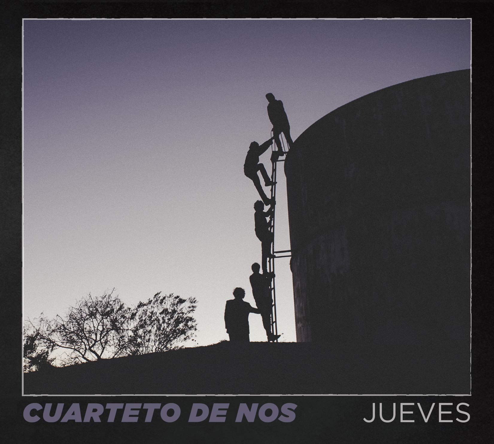 Jueves
