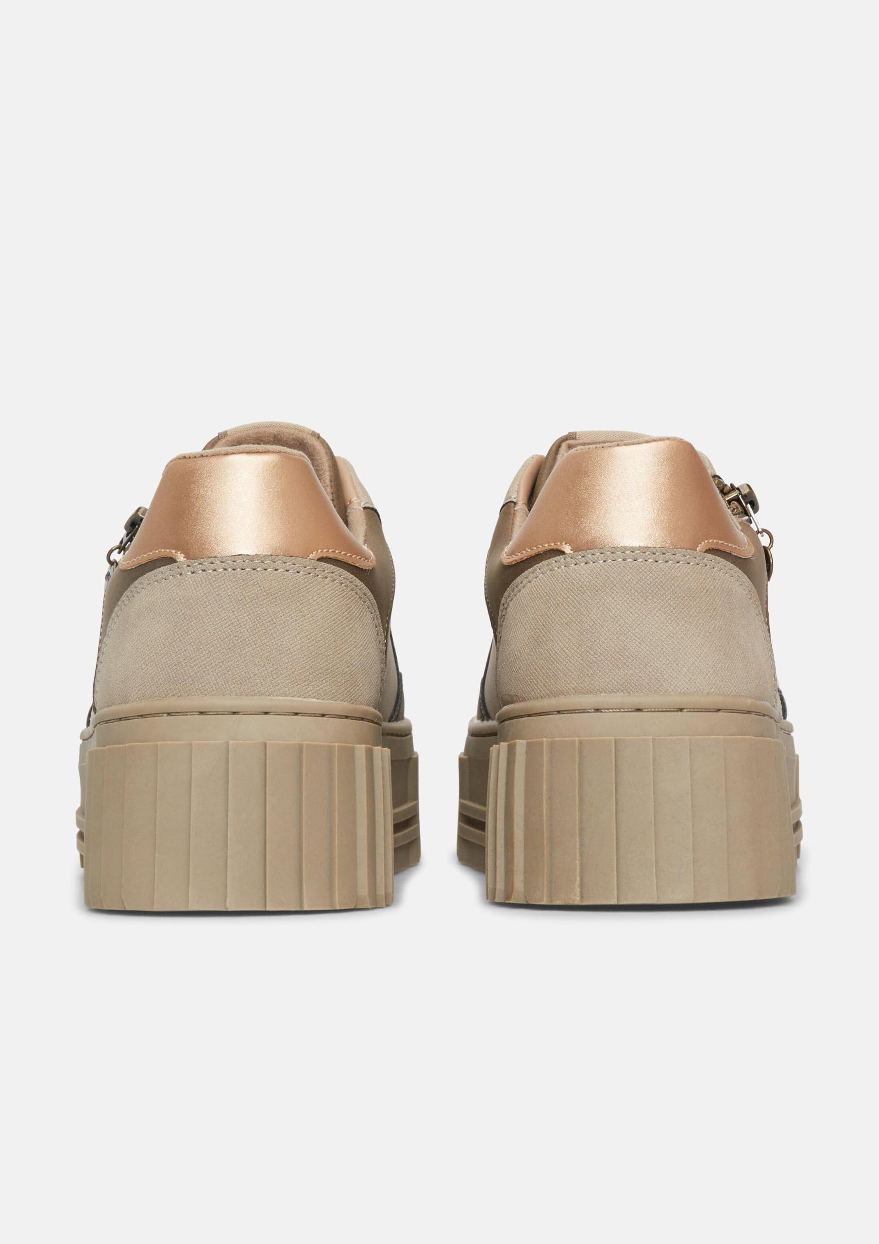 Sneaker con Suola Plateau