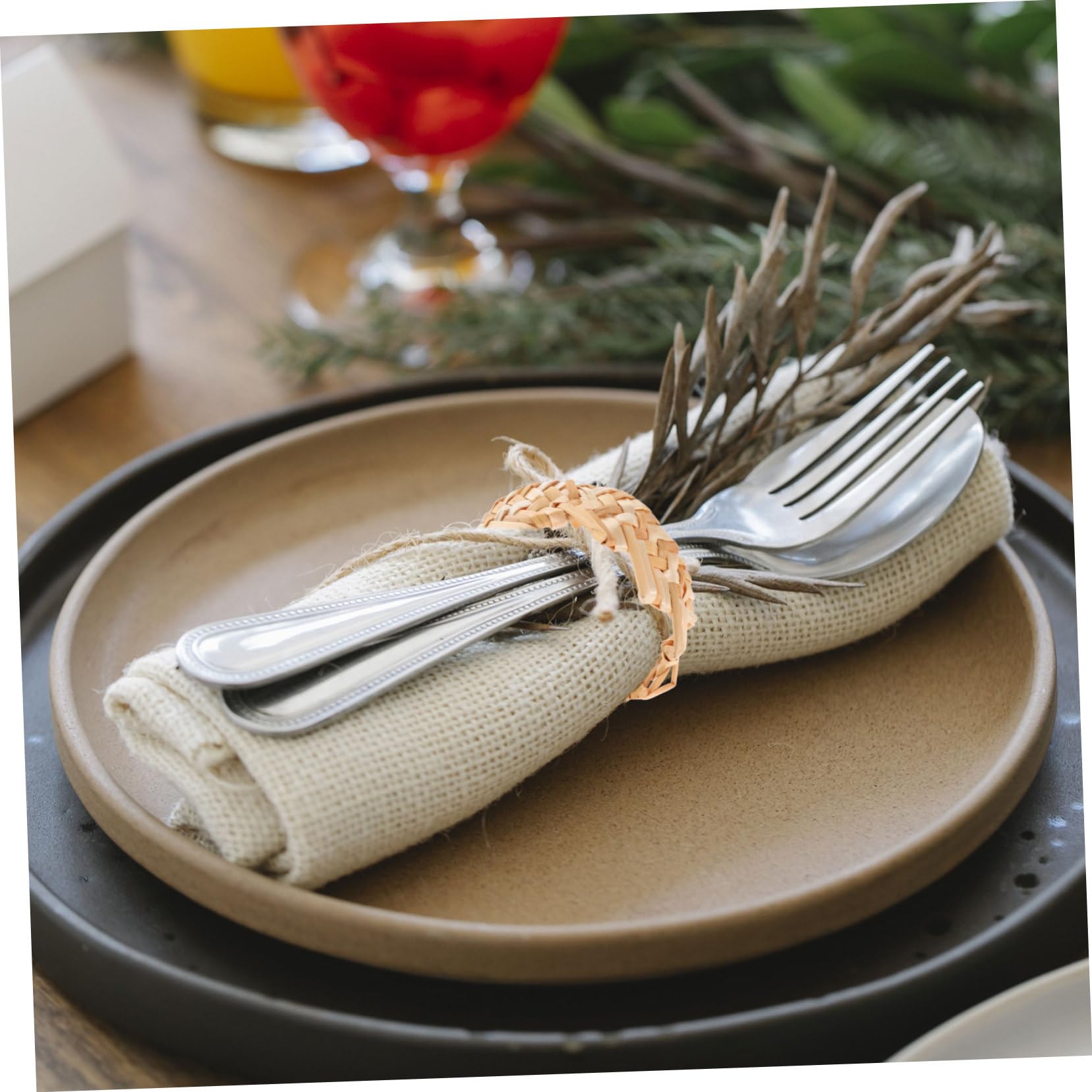 Ronds de Serviette Rustiques en Paille Tressée, Lot de 6 | Beige, pour Mariages et Réunions Décontractées, Usage Polyvalent, Faciles à Utiliser