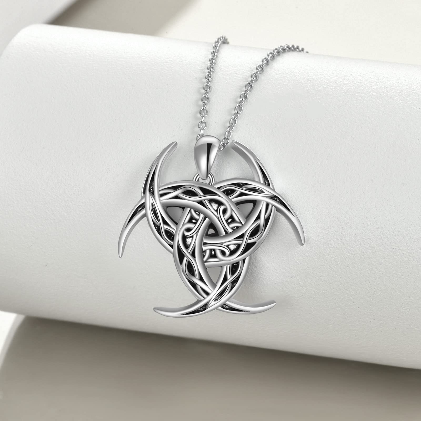 YAFEINI Collana con ciondolo vichingo con nodo celtico di buona fortuna per le donne Gioielli in argento sterling 925 lucido con protezione di amuleto vichingo Triskele