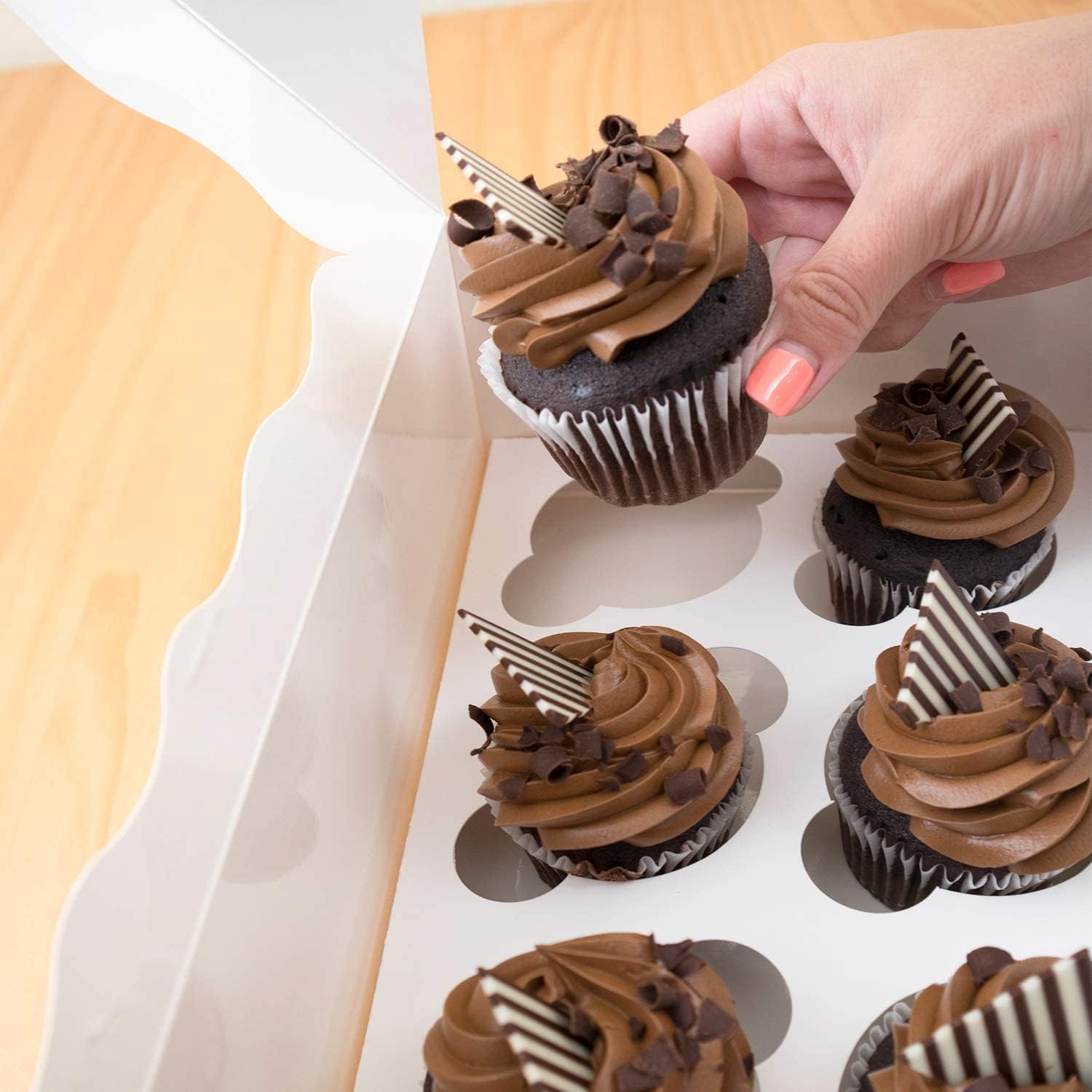 Doris & Birk Cupcake Boxes with Insert Holders and Plastic Window - Disposable Greaseproof Box Carrier Containers or Storage for Cupcakes, Muffins and Other Desserts