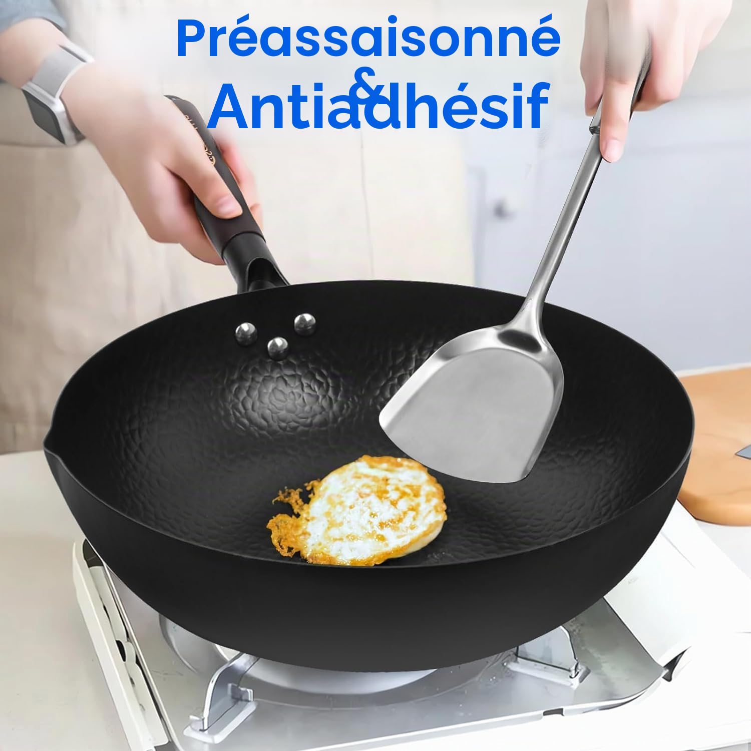Souped Up Recipes Wok en acier au carbone pour cuisinières électriques, à induction et à gaz (couvercle, spatule et guide d'utilisation vidéo (français non garanti) inclus)