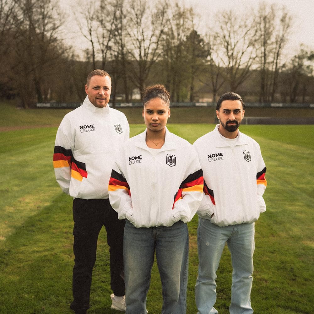 Home Deluxe TEAM DEUTSCHLAND - Trainingsjacke 2026 - Weiß | Nahtlose Retro-Optik Jacke, Fußballjacke
