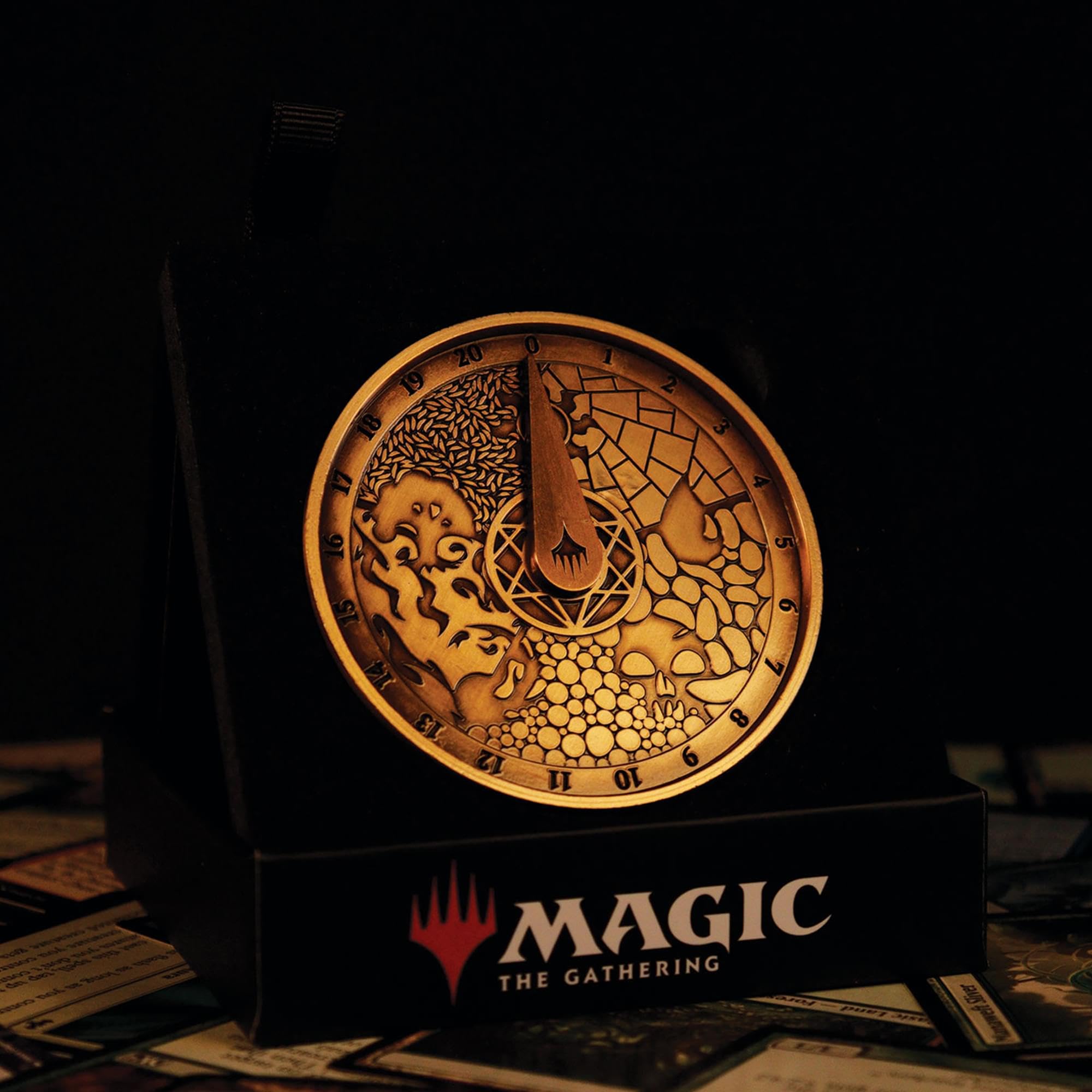 Compteur de Points de Vie Magic: The Gathering® – Compteur de Points de Vie en métal sous Licence Officielle avec Cadran Rotatif – Permet de Compter Jusqu’à 40 Points de Vie – Finition Antique