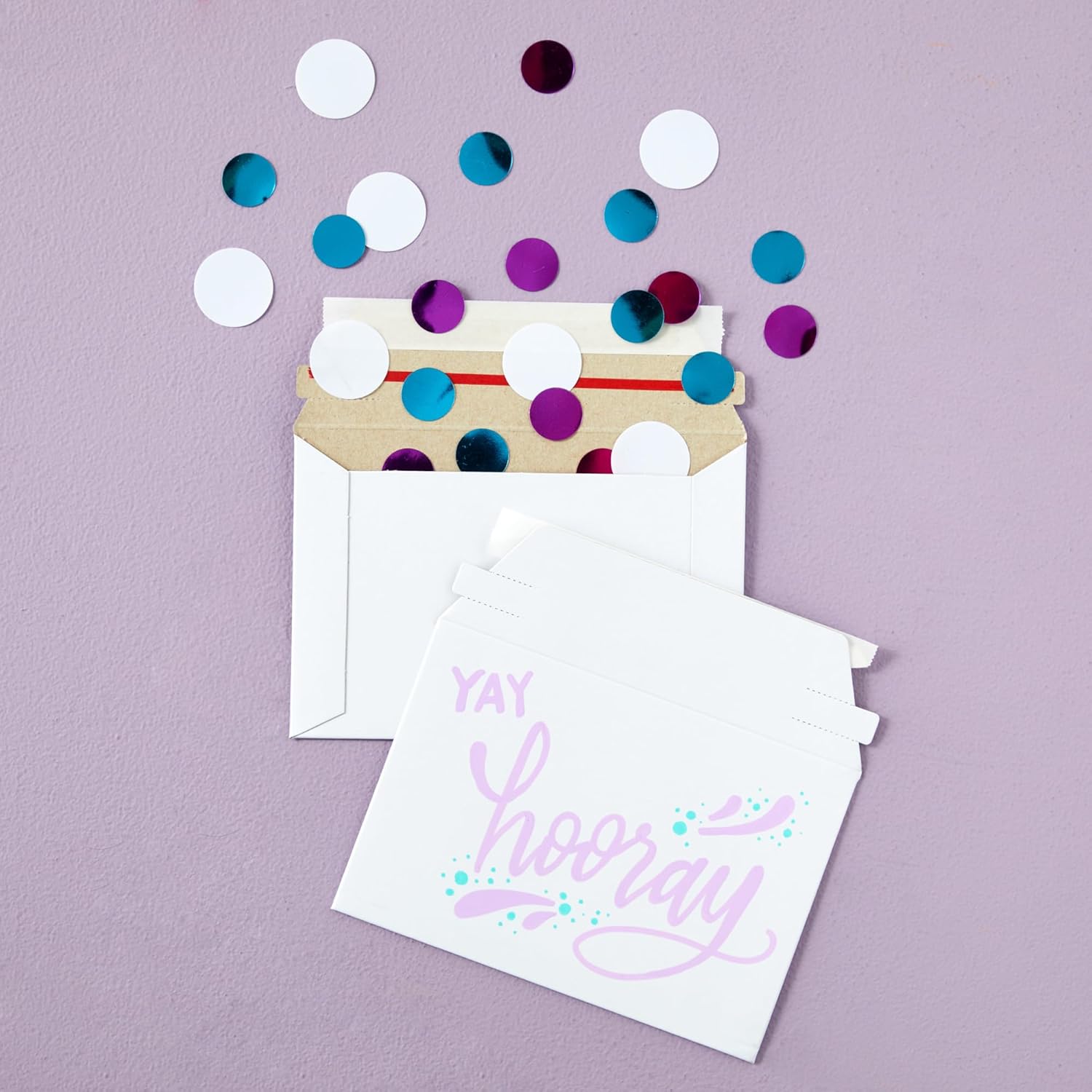 Mailing Envelopes - 6.5 x 4.5 in, White, 100 Count, Flat Peel & Seal - Thick Cardboard Envelopes, Photo Mailers & Trading Card Mailers - Image 3