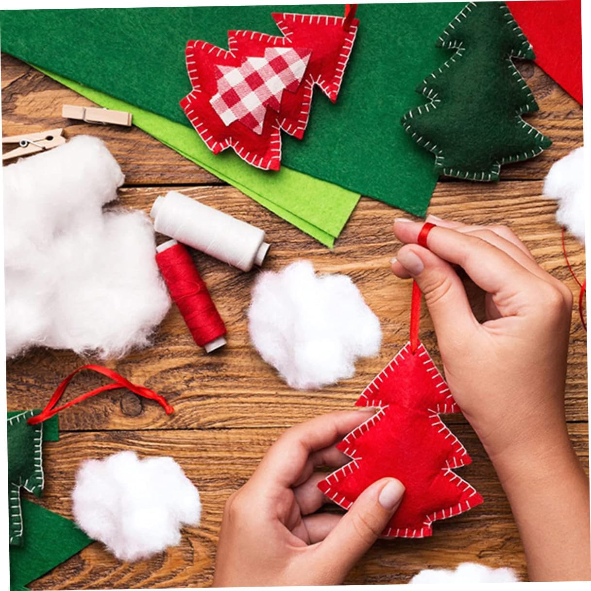 Beaupretty Holiday Artificial Snow Carpet 2pcs Thickened Decorative Cotton Snow Blanket for Christmas Village Display Winter Decor Photo Props