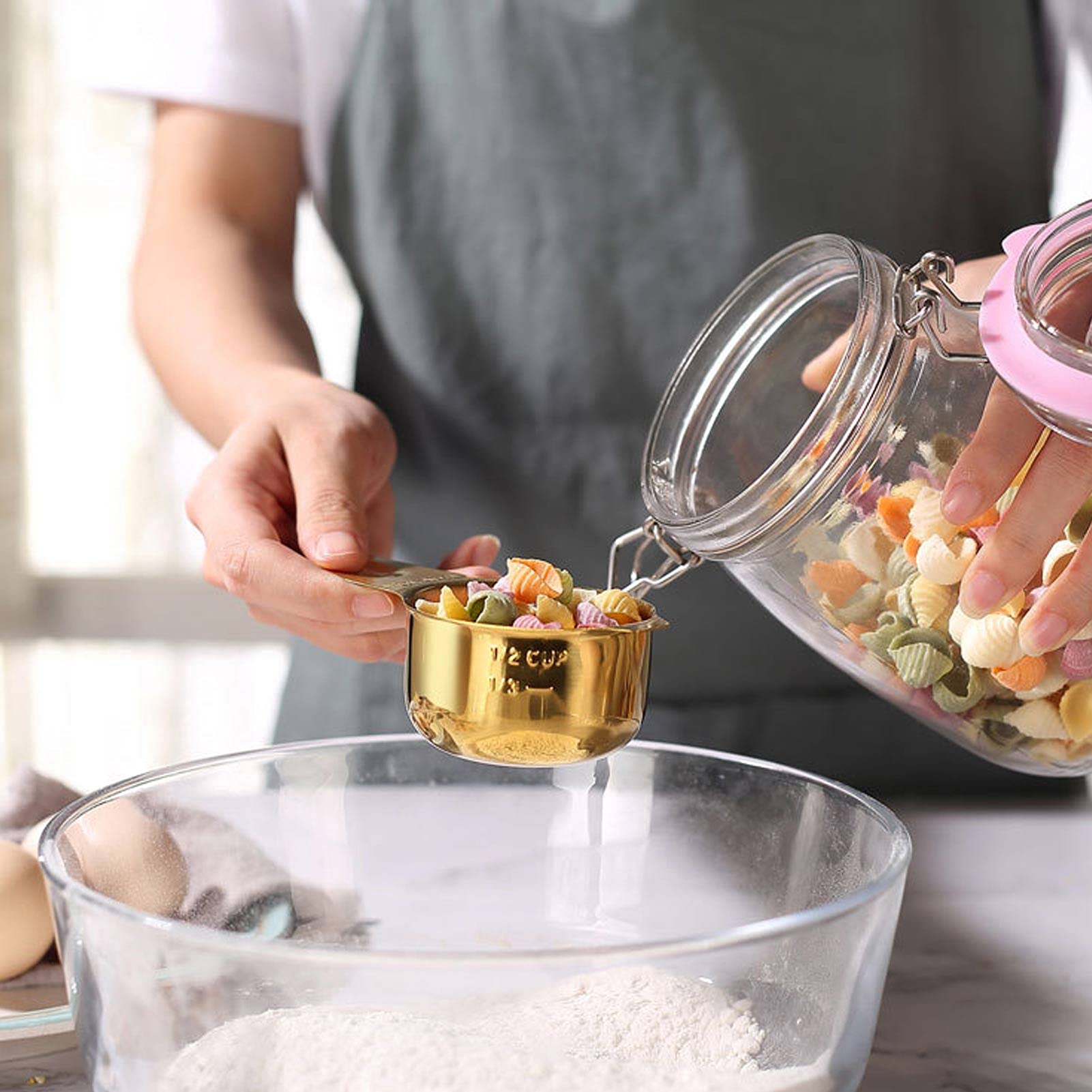 18PCS Messbecher Set, Messbecher Edelstahl Gold Kaffeelöffel Cup Set Backwaage Löffel Spülmaschinenfest Messlöffel Set