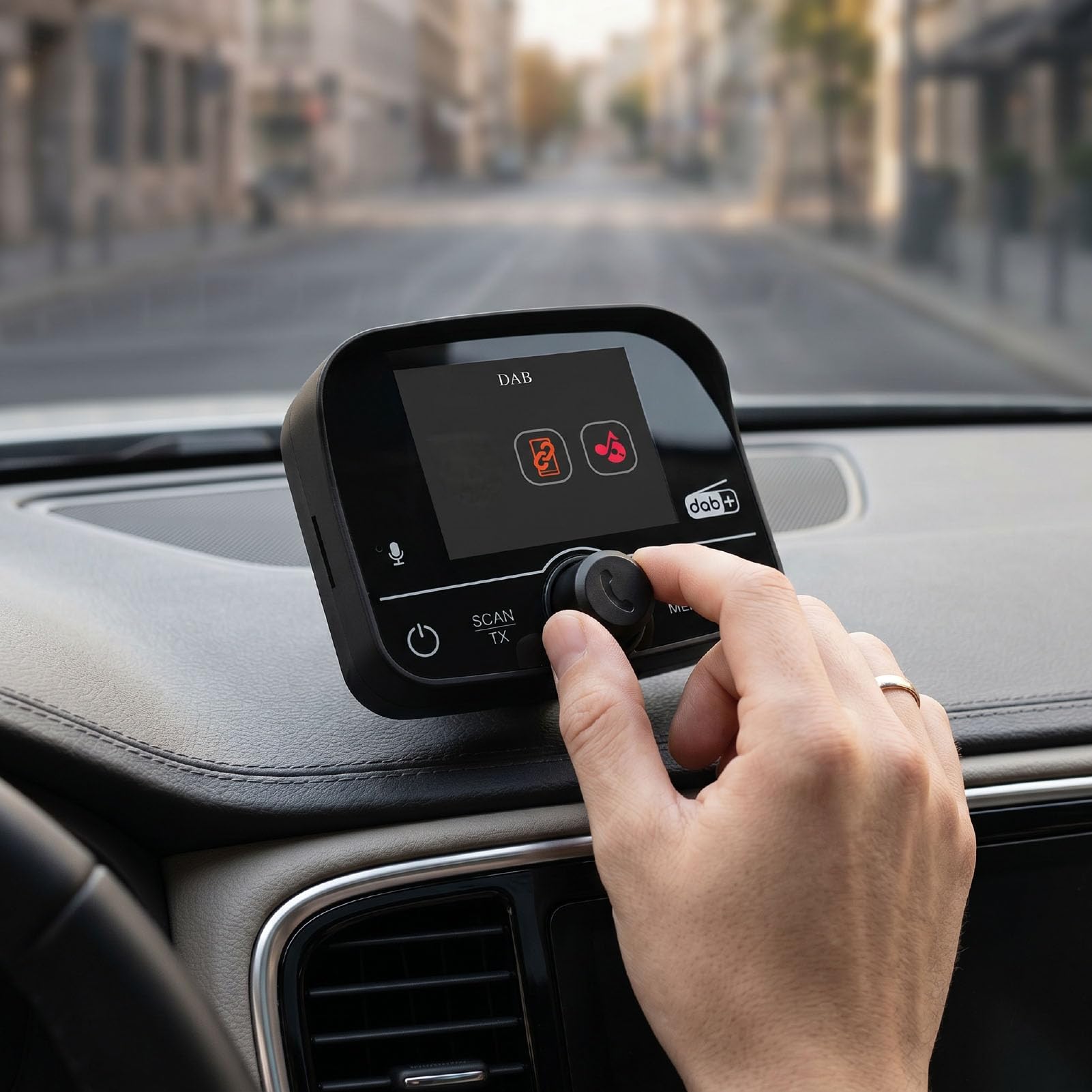 LICAEVEY Samochodowy Odbiornik Radiowy DAB o Przekątnej 2,4 Cala z Kolorowym Ekranem