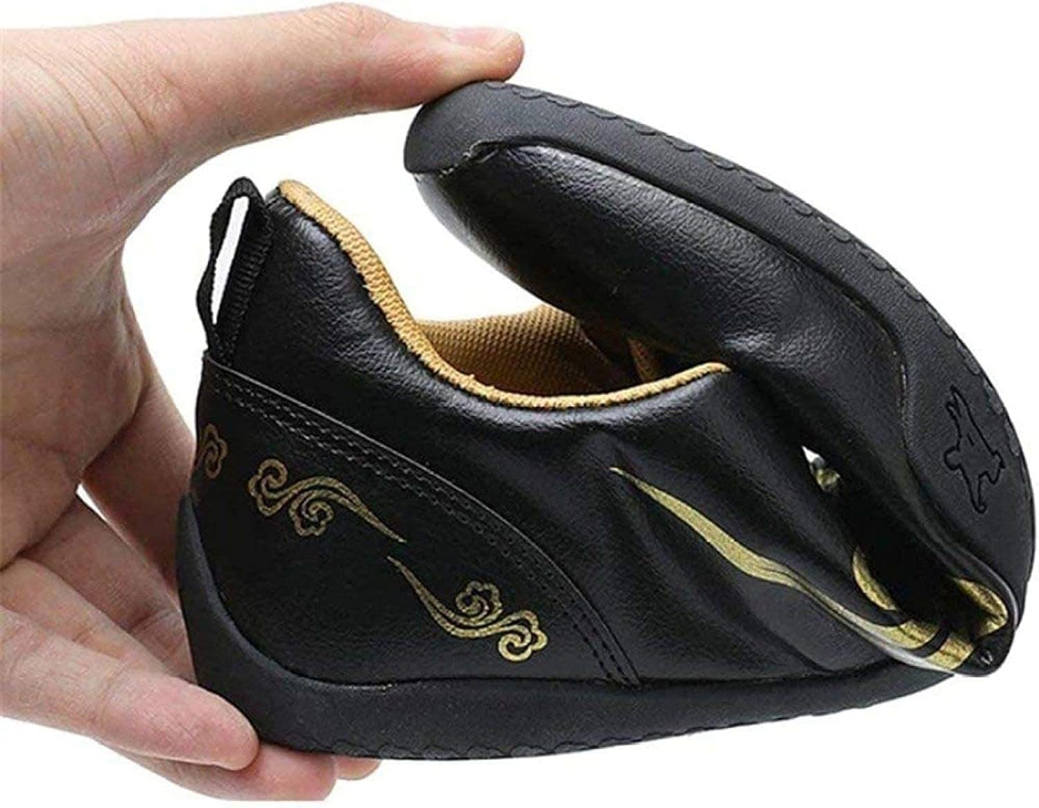 RDJSHOP Martial Arts Kung Fu Shoes Adults Lightweight Parkour Shoes Rubber Sole Sneakers for Taekwondo, Boxing, Karate,Black-8.5