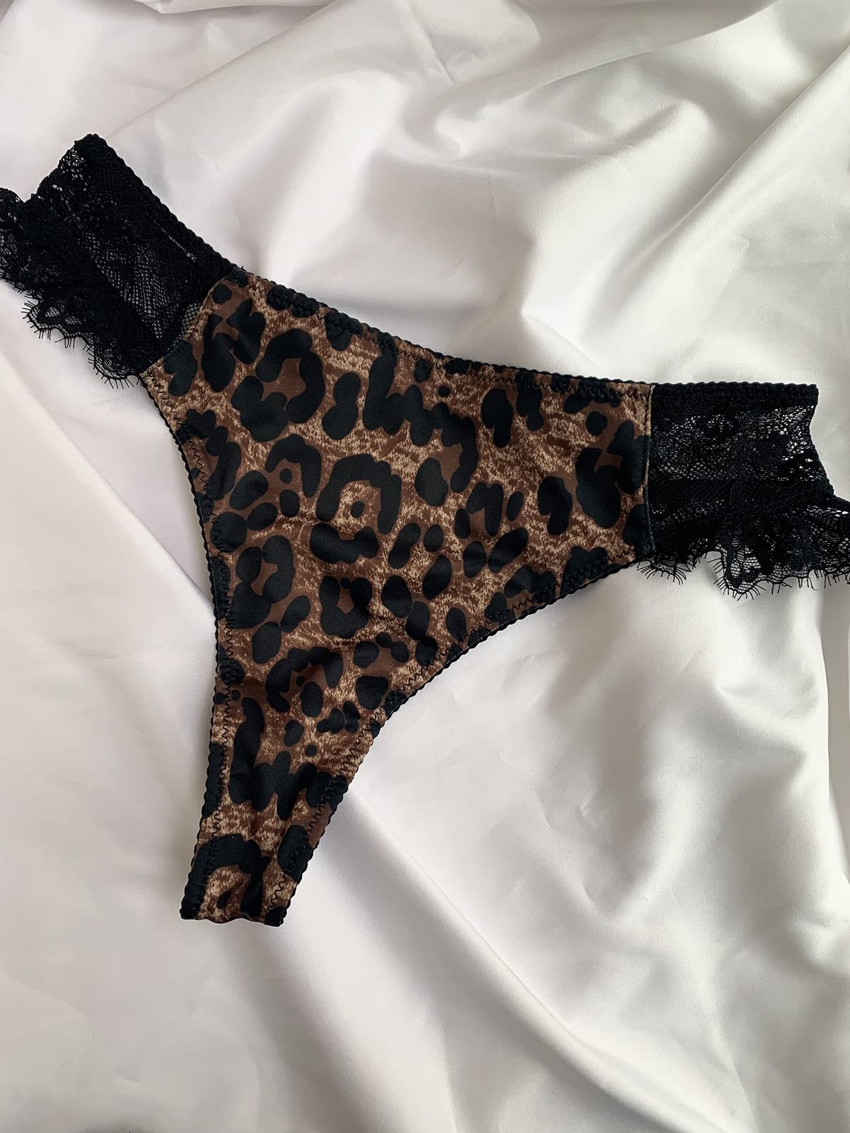 Striking Completo Lingerie Leopardato Sexy Reggiseno con Ferretto e Perizoma Tanga Biancheria Intima in Pizzo, Intimo Donna Chic