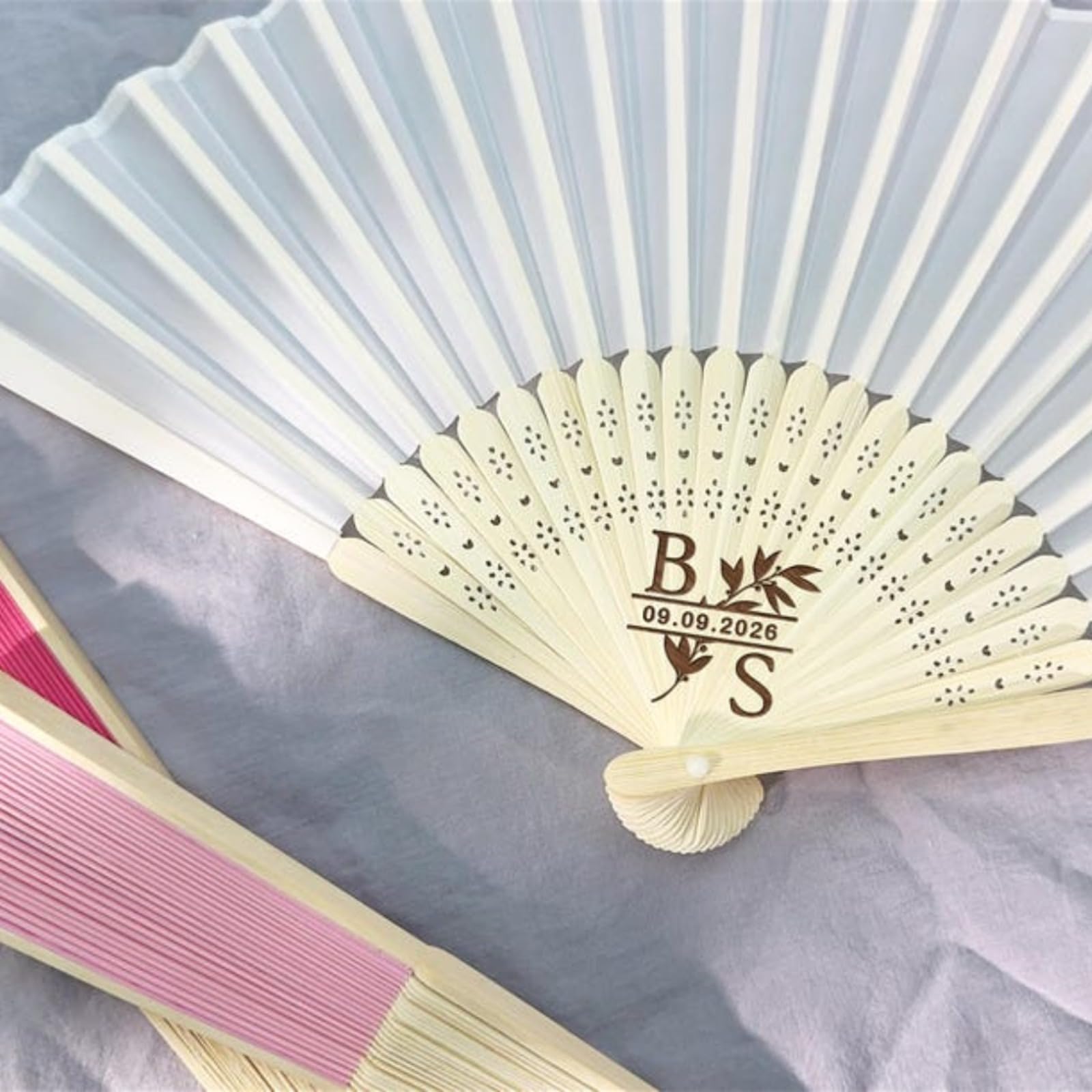 Éventails de mariage personnalisés (Lot de 20) : le cadeau invité idéal pour fête prénuptiale