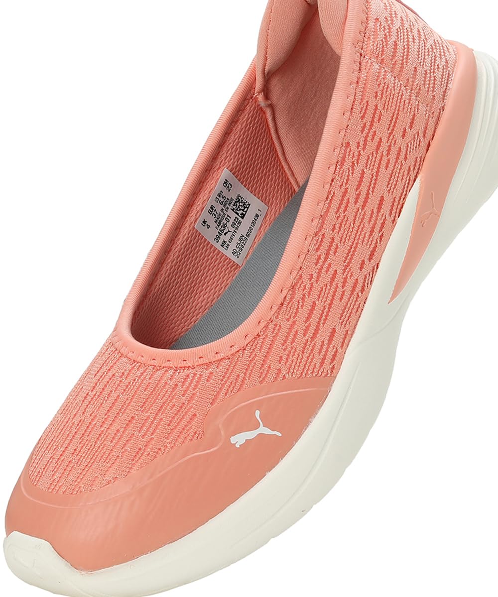 Puma Women's SiennaSoftrideBallerina Sneaker 7 71+EhLS256L. SL1200