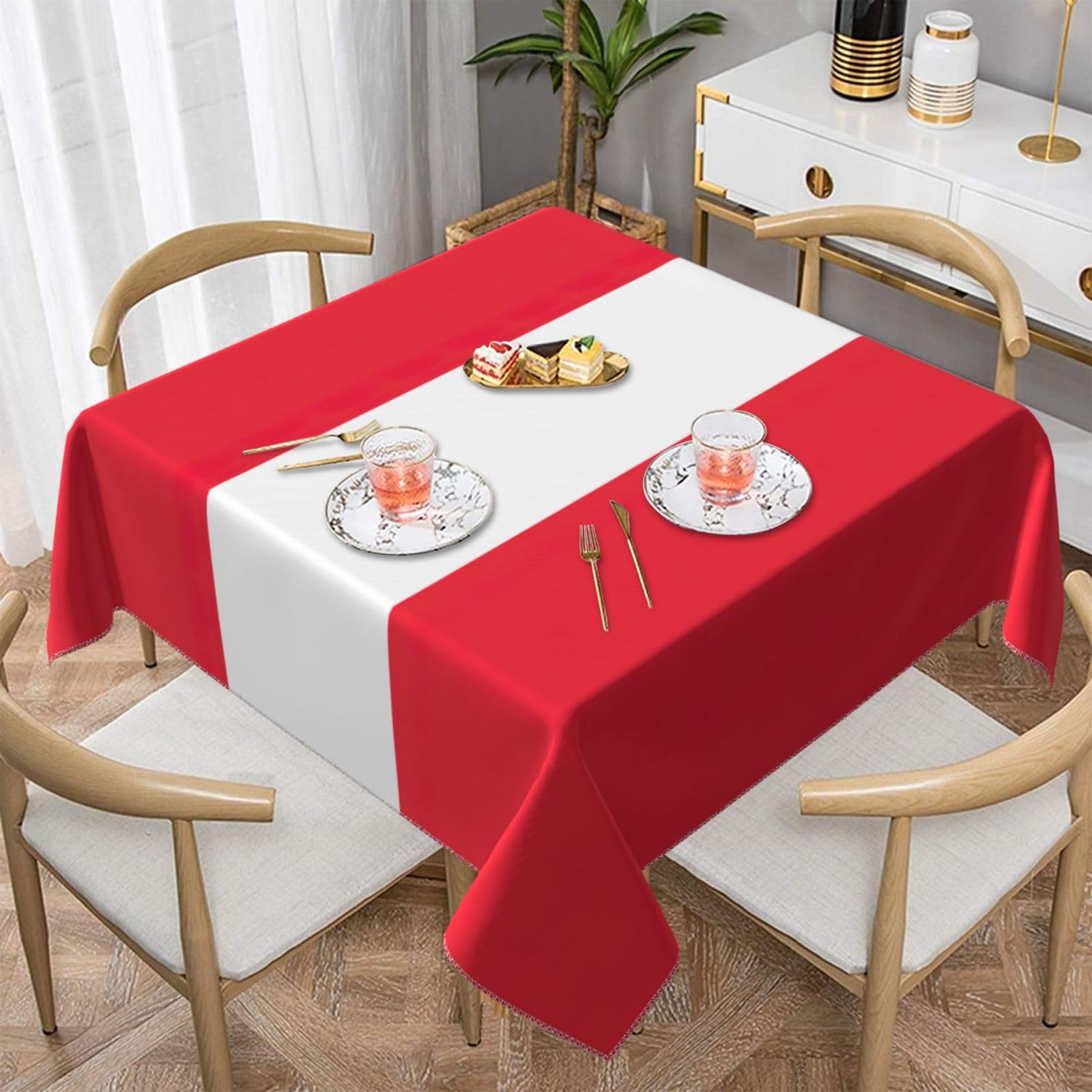 Nappe carrée Autriche infroissable pour dire adieu aux corvées de repassage