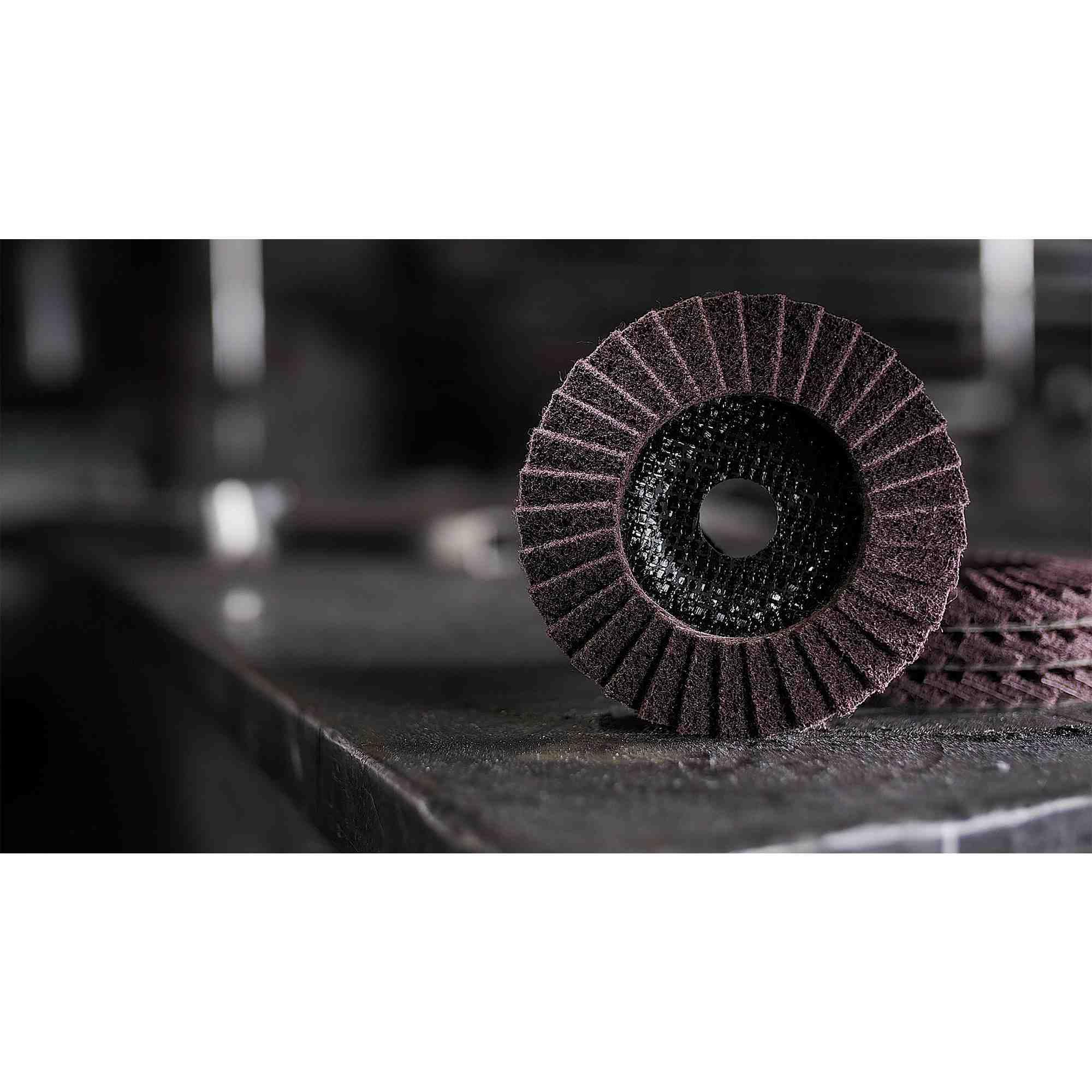 5 x Klingspor SMT 800 Schleifmopteller Vlies, 125 x 22,23 mm Very Fine Korund gewölbt Art.: 278500
