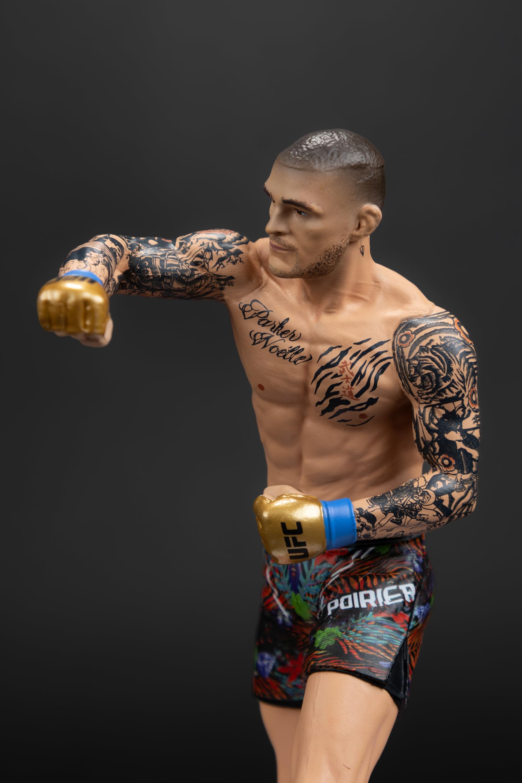 McFarlane UFC Dustin Poirier 17,8 cm Posed Figure SportsPicks