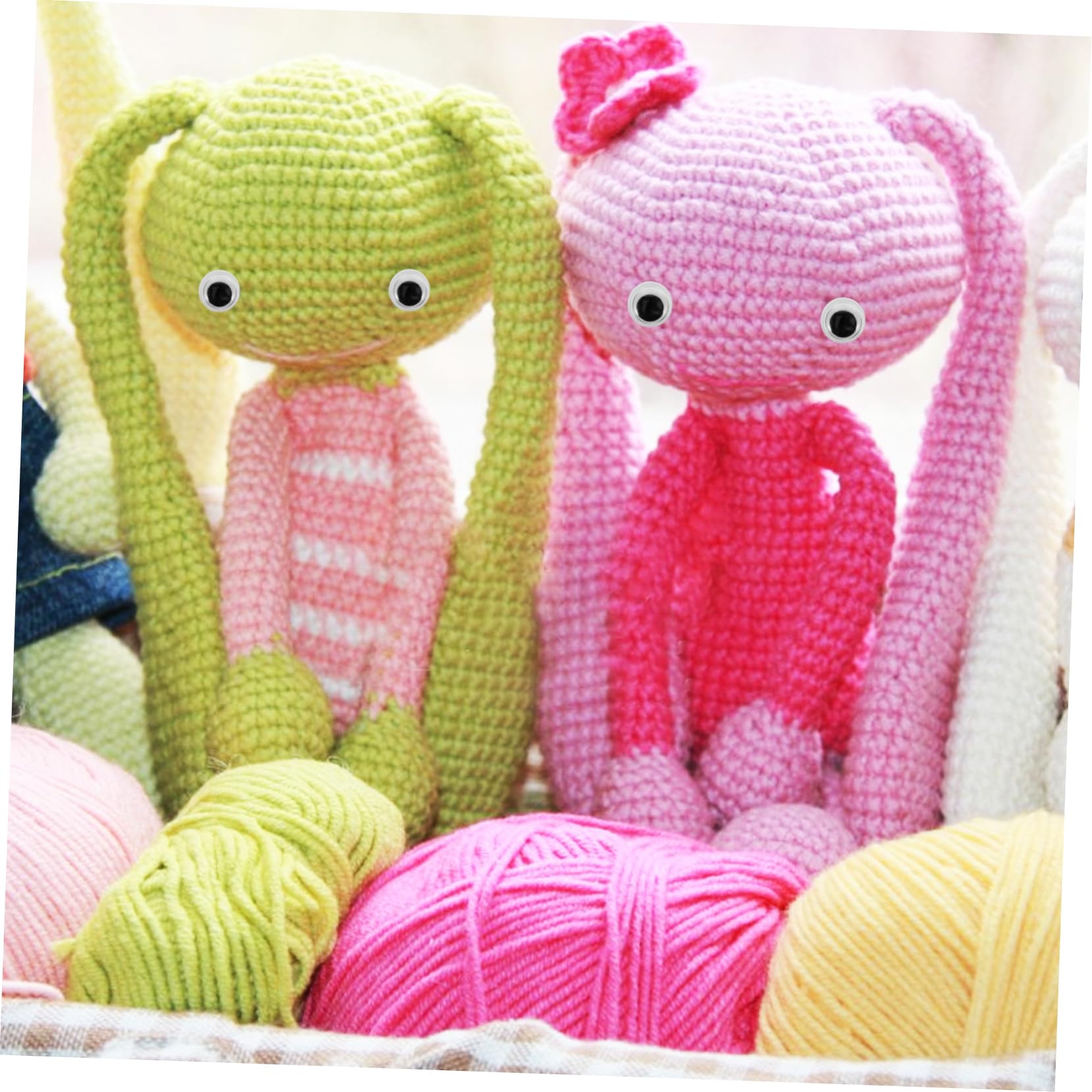 DIYEAH DIY Supplies 400pcs Self-Adhesive Wiggle Eyes Doll Eyes for DIY Stickers and Decals for Craft Toys and Birthday Party Favors